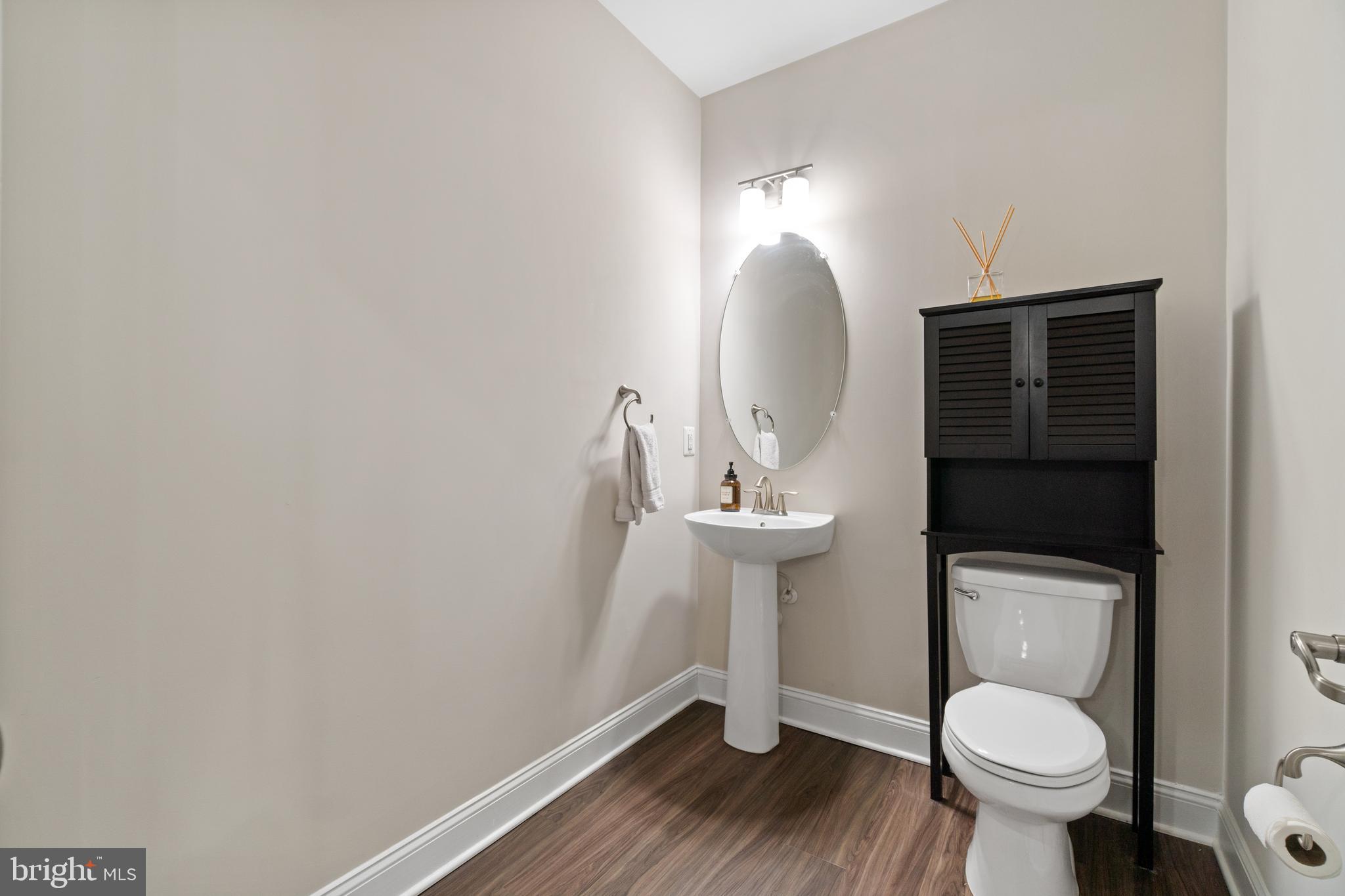 OXFORD SQUARE - Residential