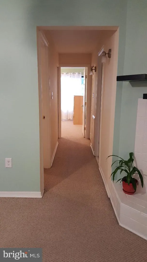7613 Lee Highway Unit 301, Falls Church, VA 22042