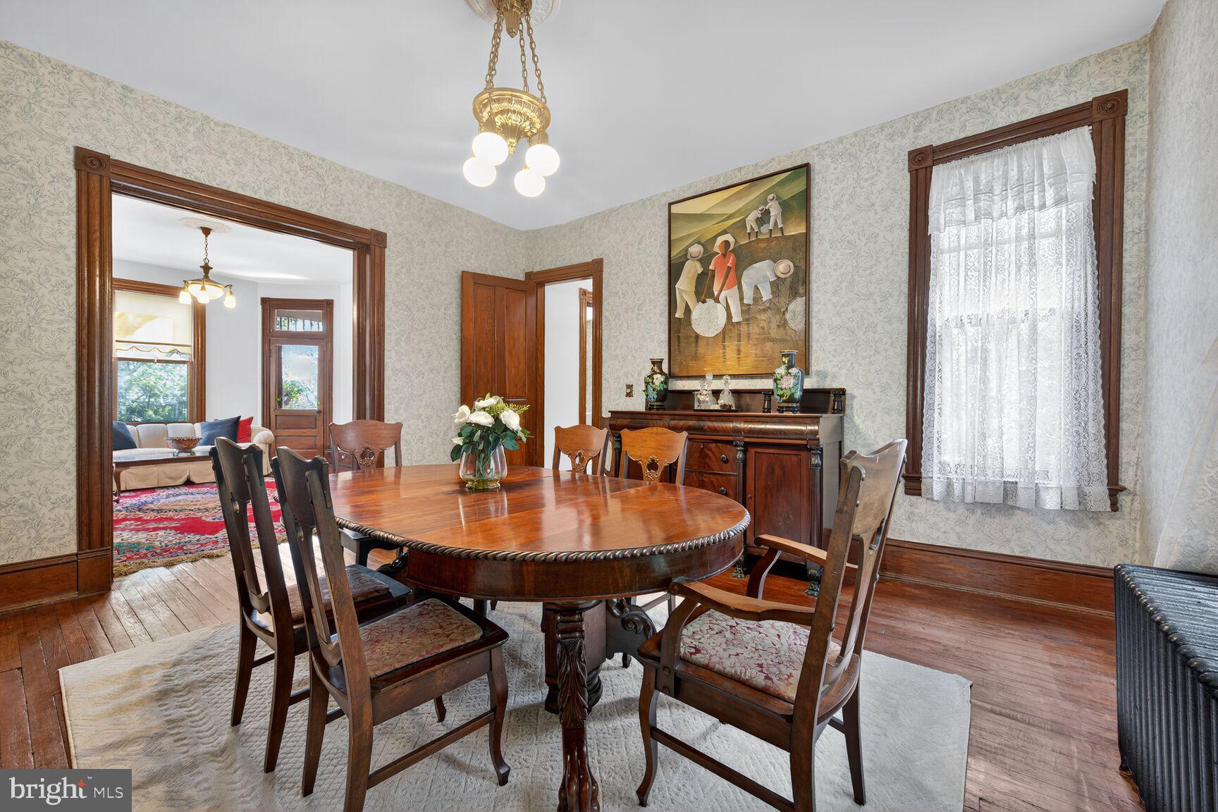 KENSINGTON PARK - Residential