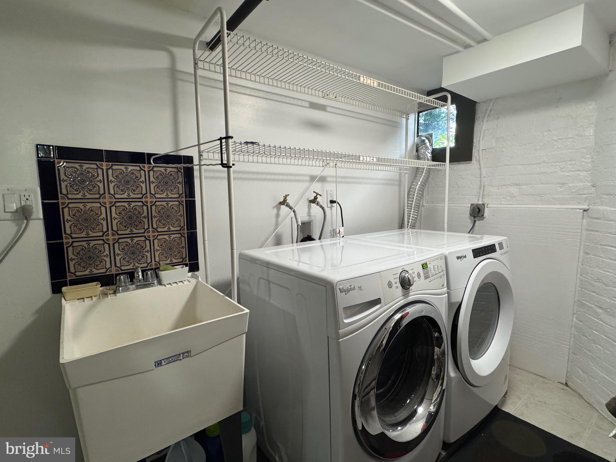 KENSINGTON PARK - Residential