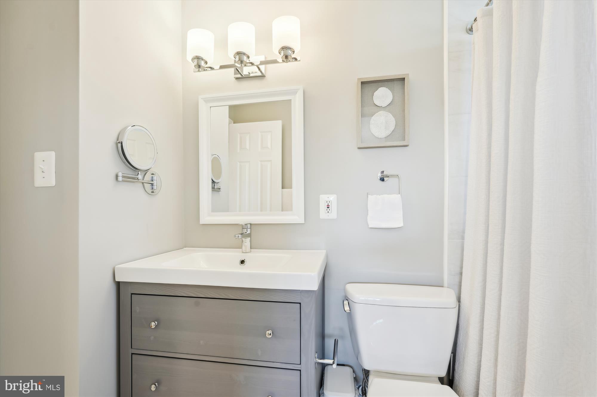 ASPEN HILL PARK - Residential