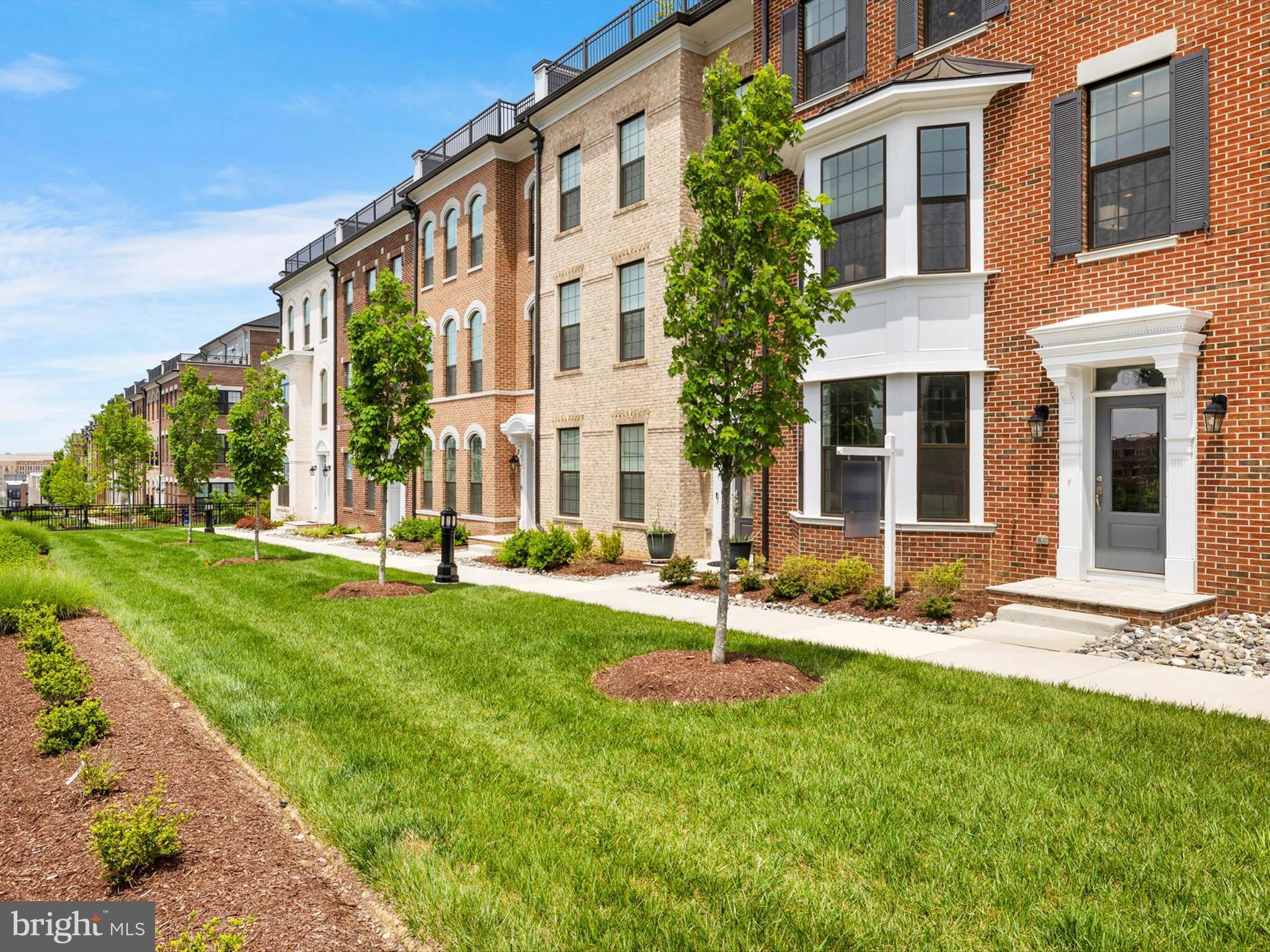 POTOMAC OVERLOOK CONDO - Residential