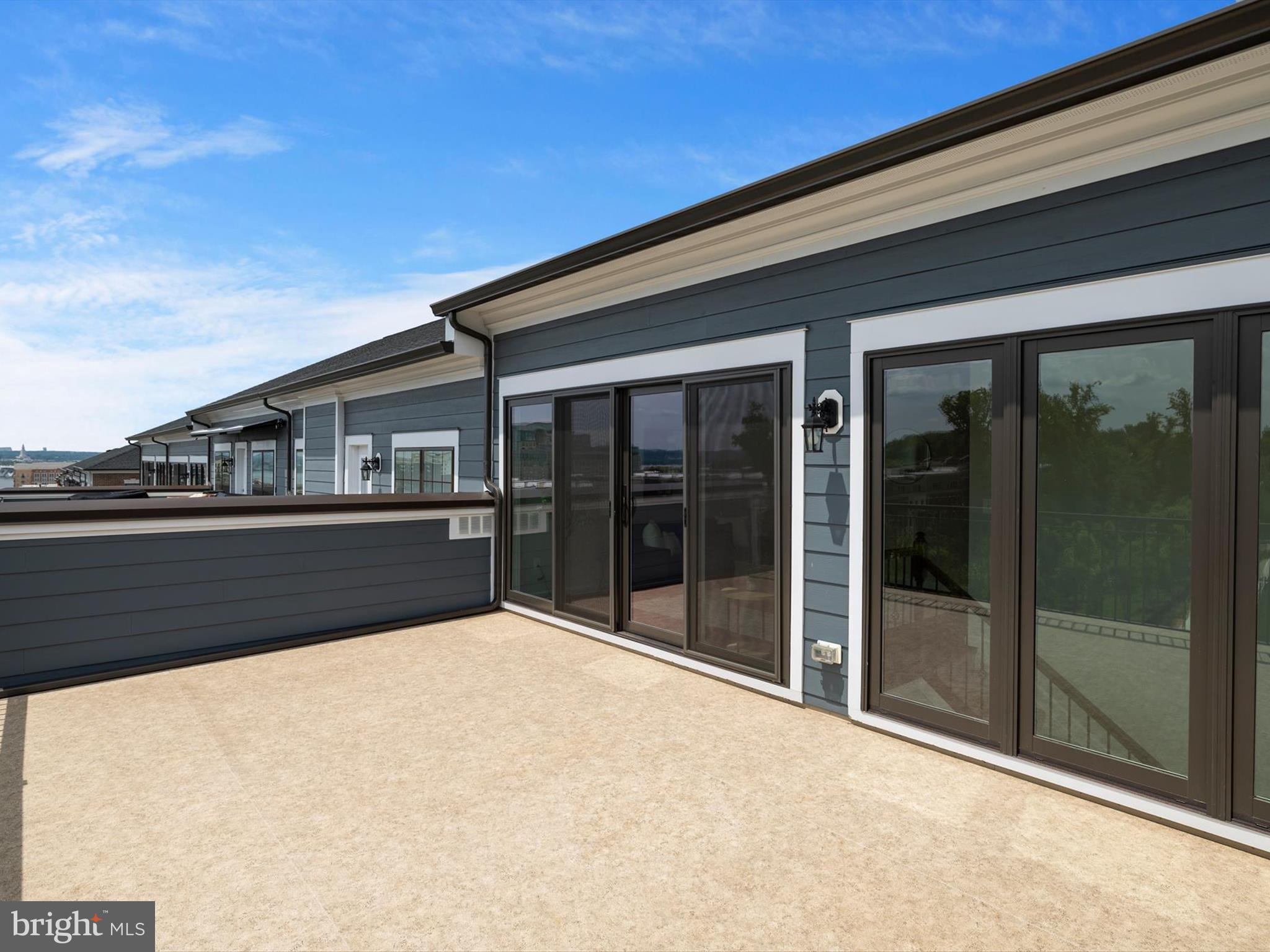 POTOMAC OVERLOOK CONDO - Residential