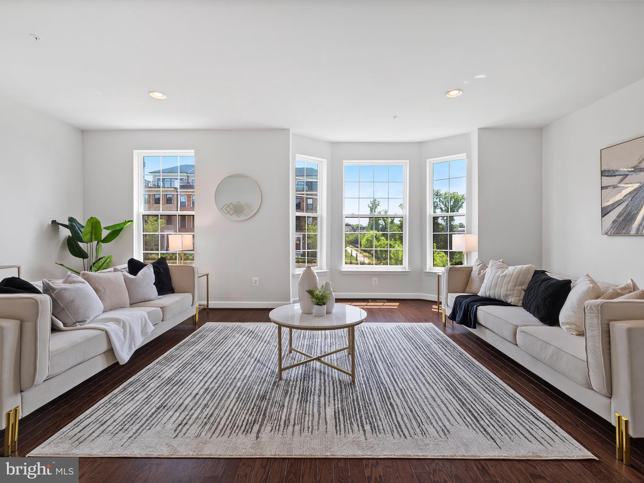 POTOMAC OVERLOOK CONDO - Residential