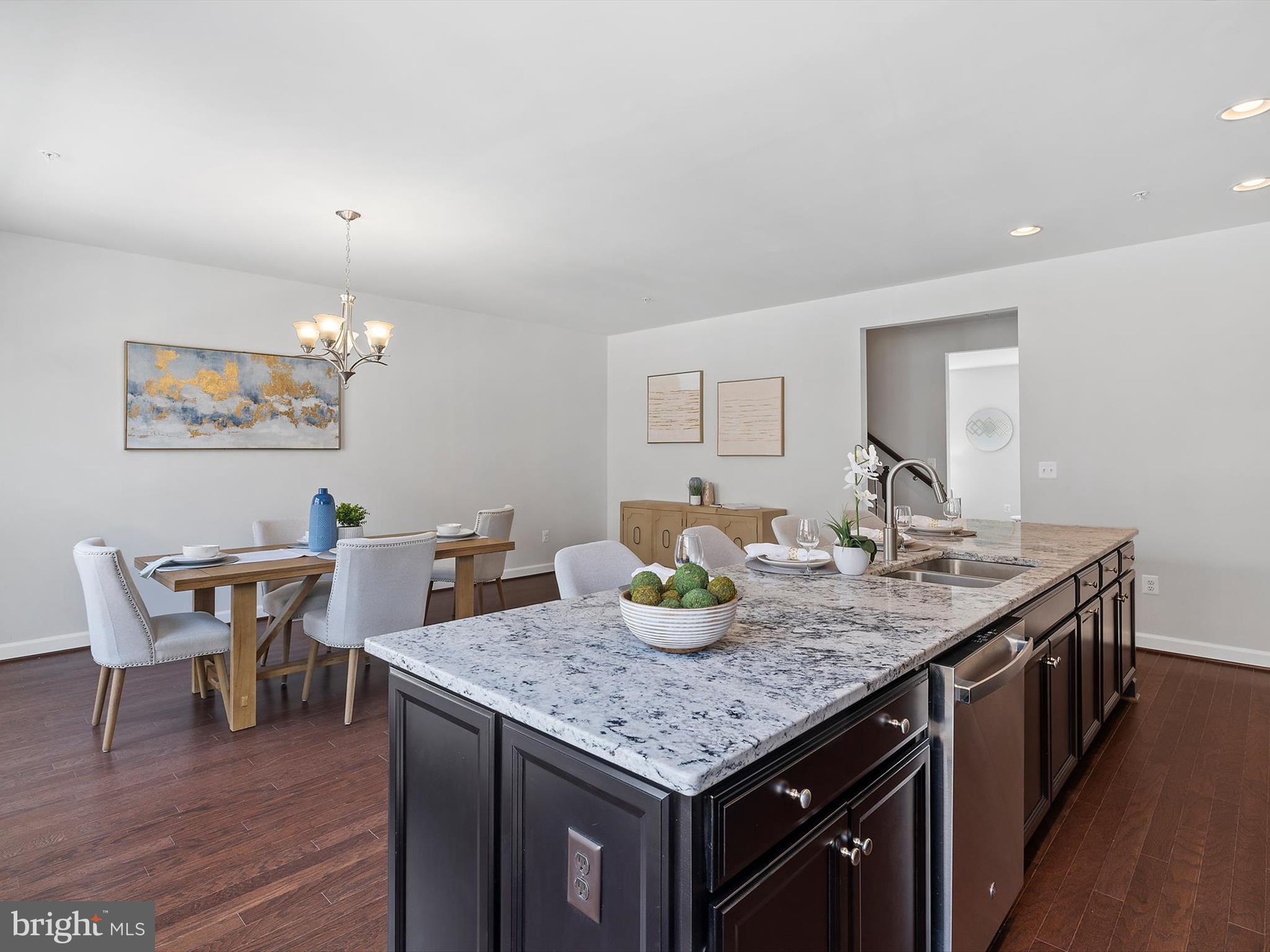 POTOMAC OVERLOOK CONDO - Residential