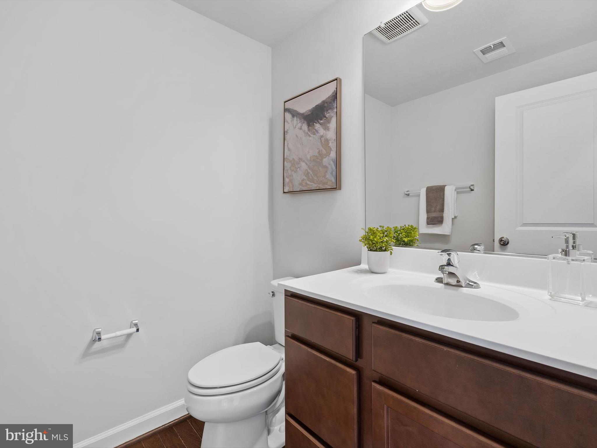 POTOMAC OVERLOOK CONDO - Residential