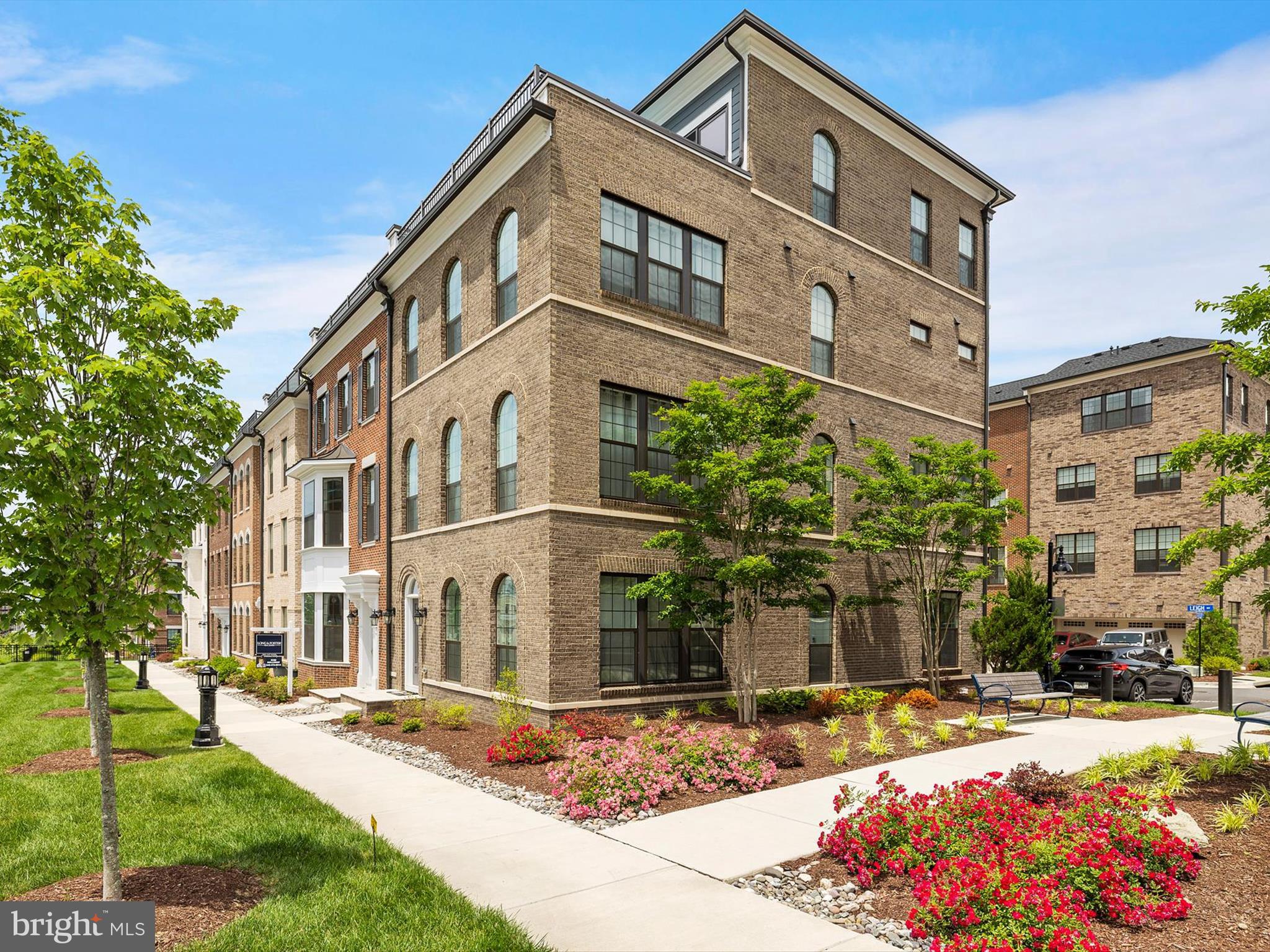 POTOMAC OVERLOOK CONDO - Residential