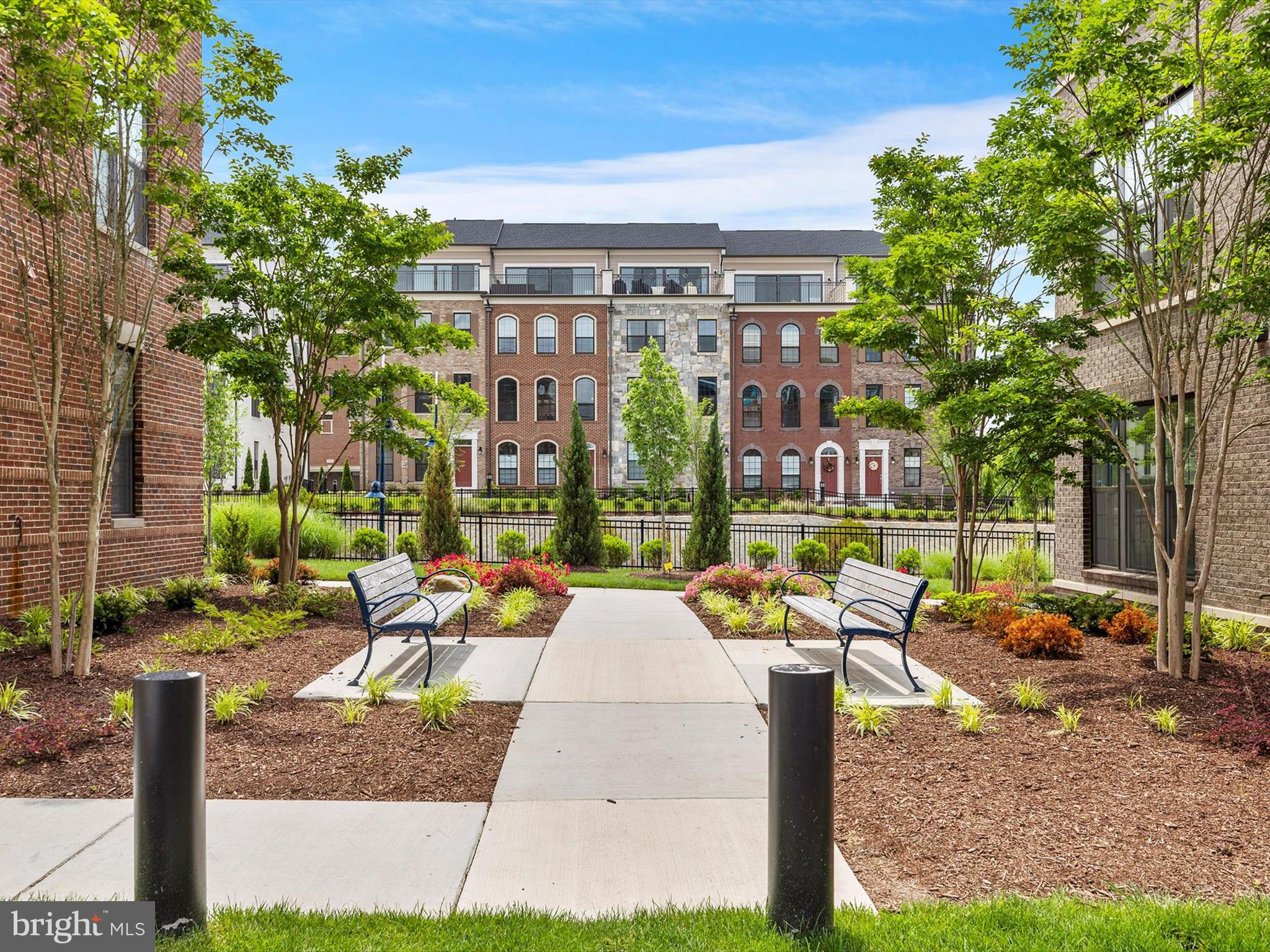 POTOMAC OVERLOOK CONDO - Residential