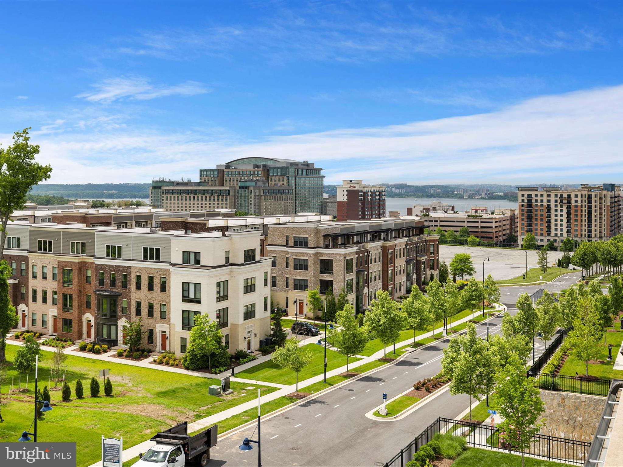 POTOMAC OVERLOOK CONDO - Residential