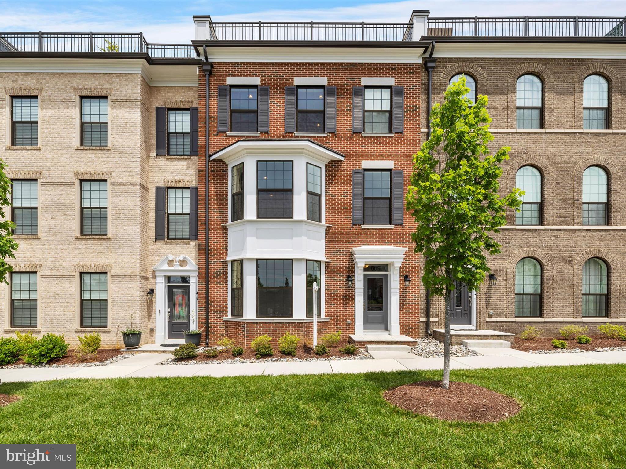 POTOMAC OVERLOOK CONDO - Residential