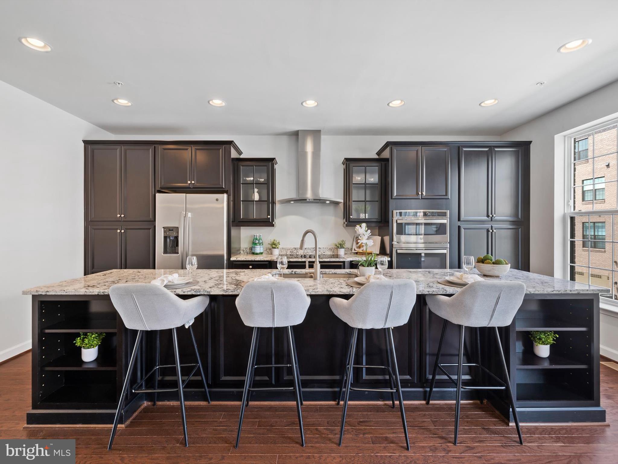 POTOMAC OVERLOOK CONDO - Residential