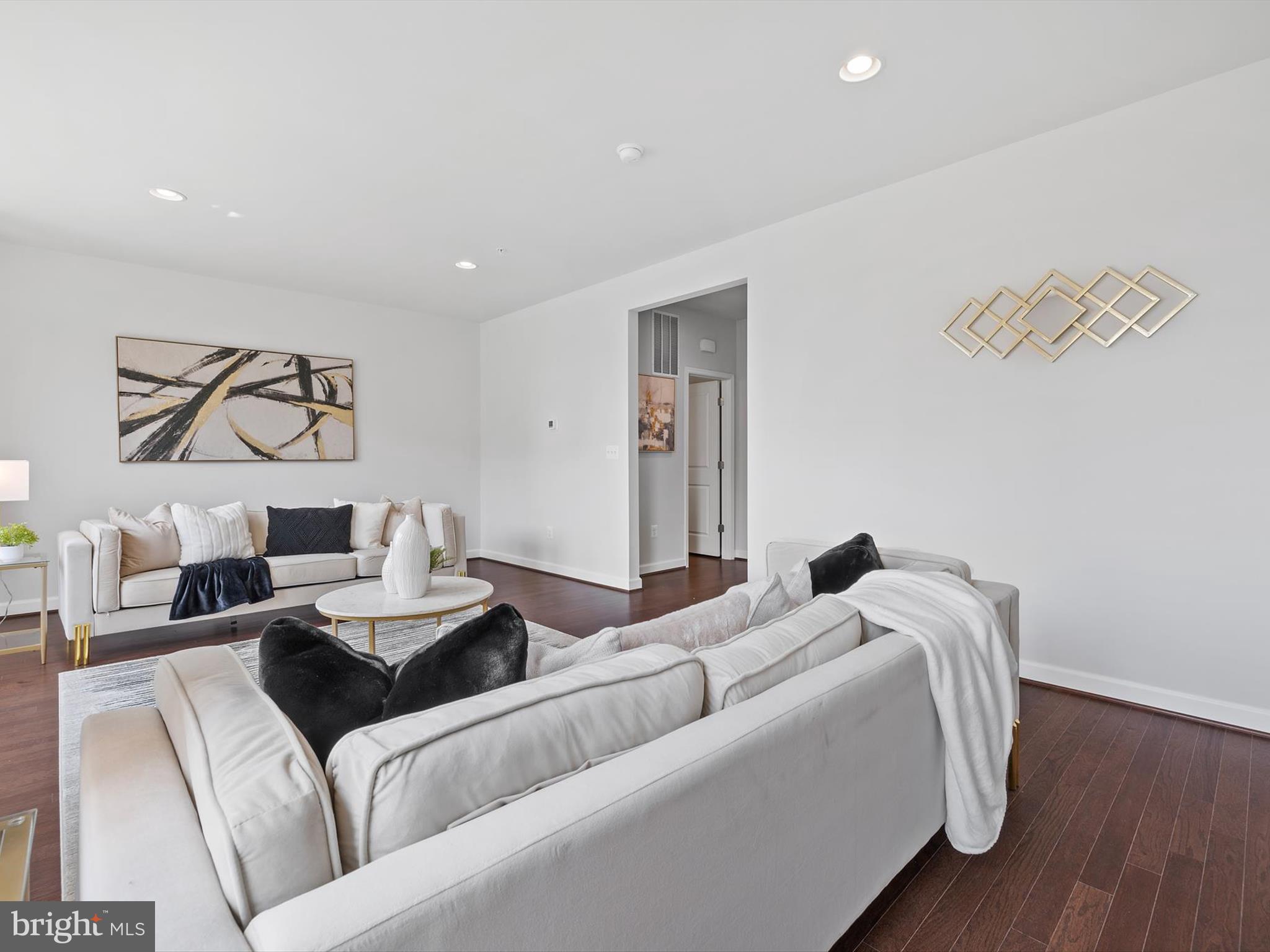 POTOMAC OVERLOOK CONDO - Residential