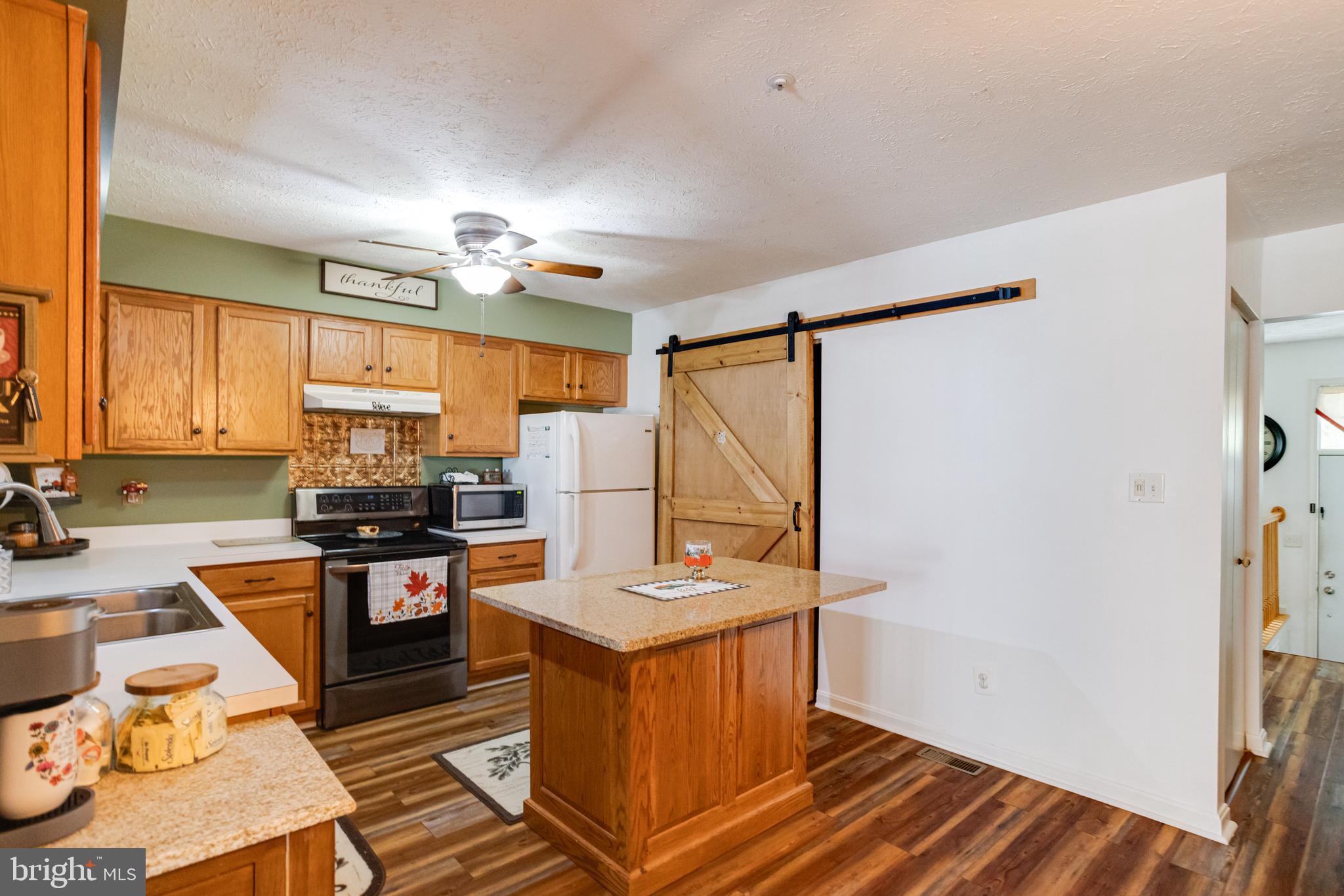 WOODS OF BAYVIEW - Residential