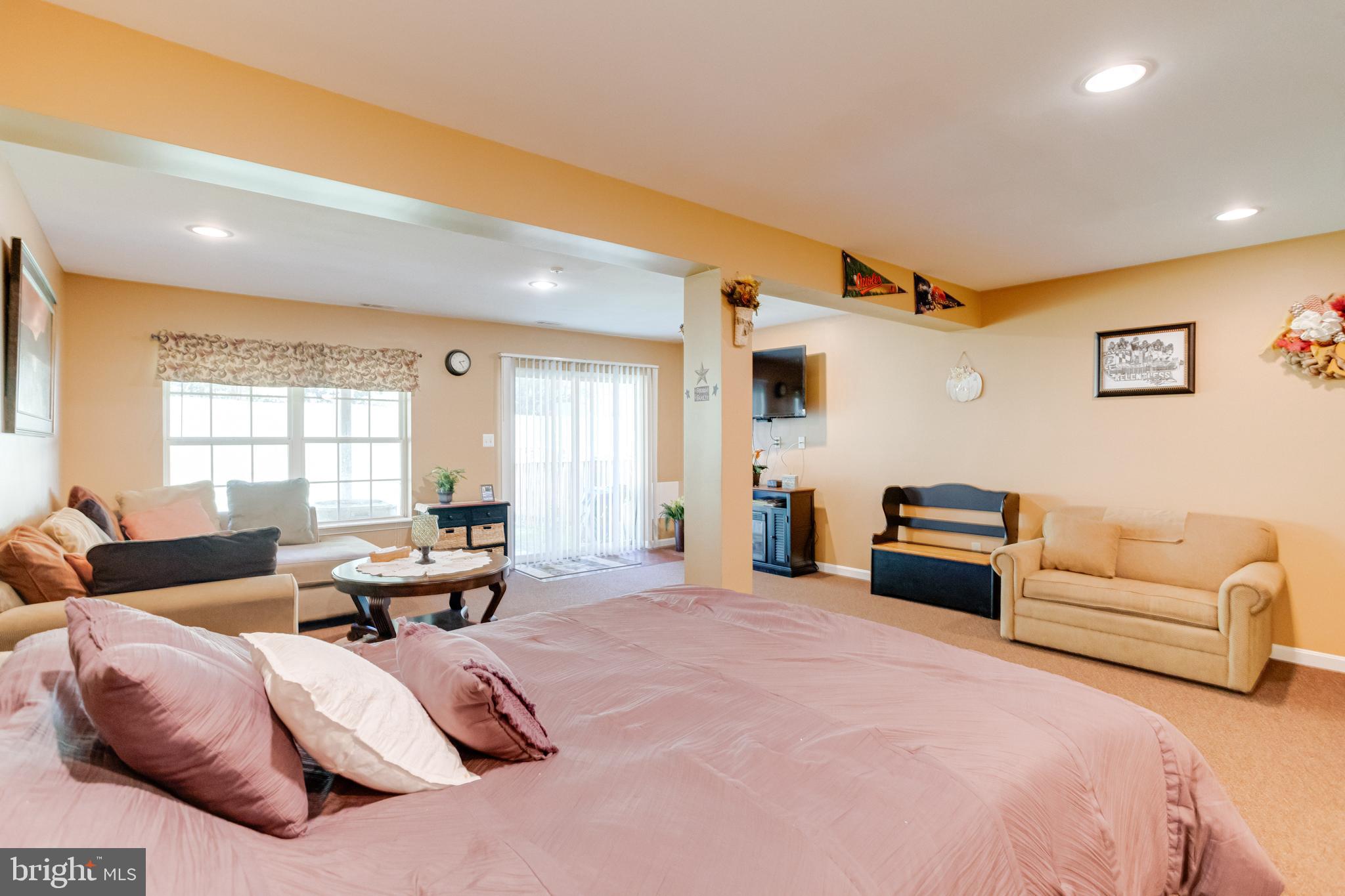 WOODS OF BAYVIEW - Residential