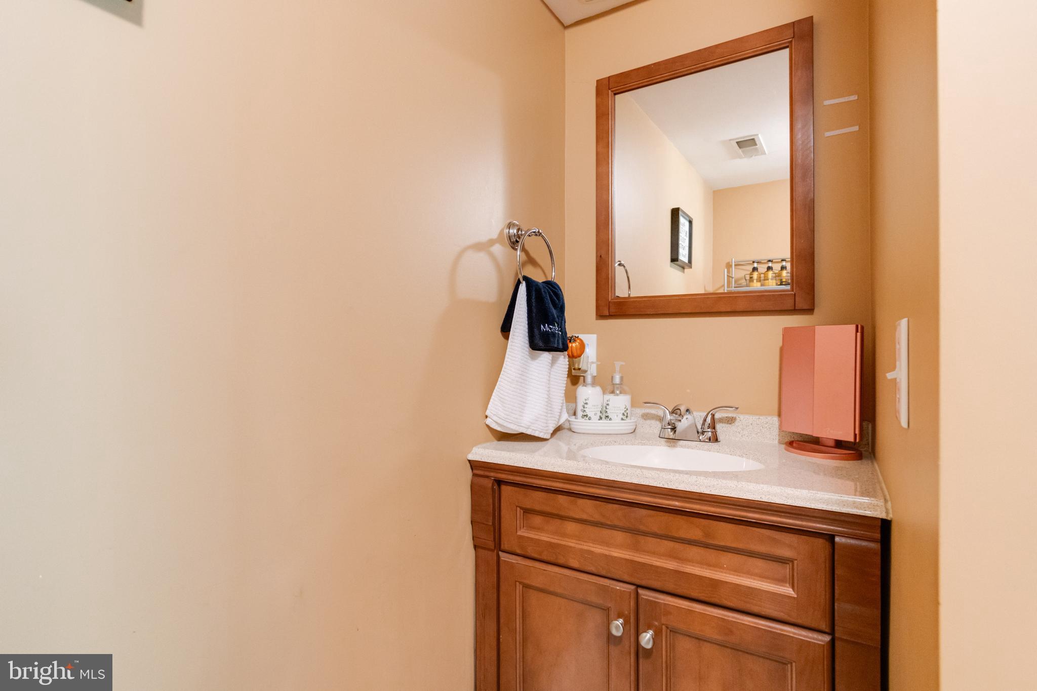 WOODS OF BAYVIEW - Residential