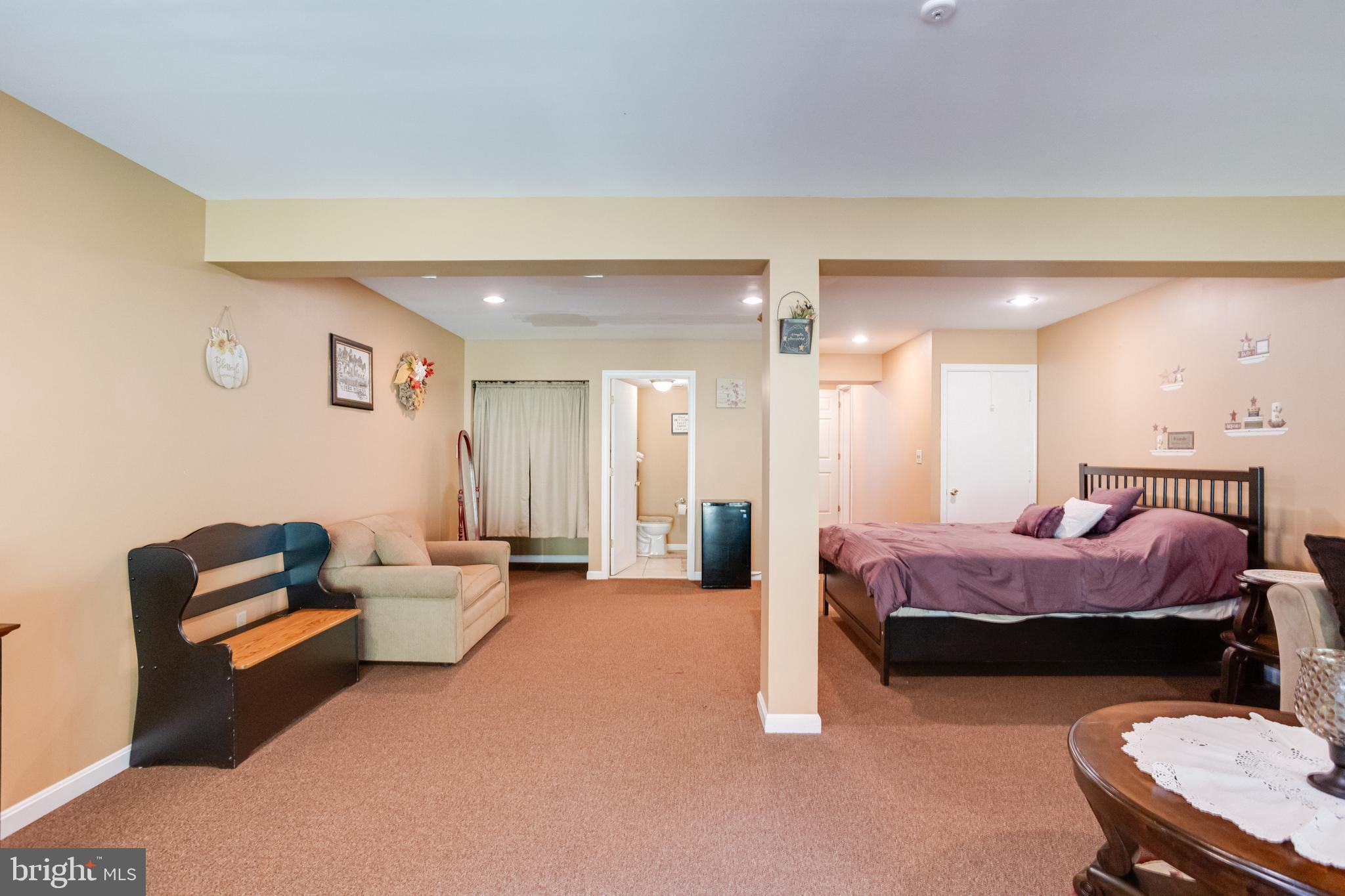 WOODS OF BAYVIEW - Residential