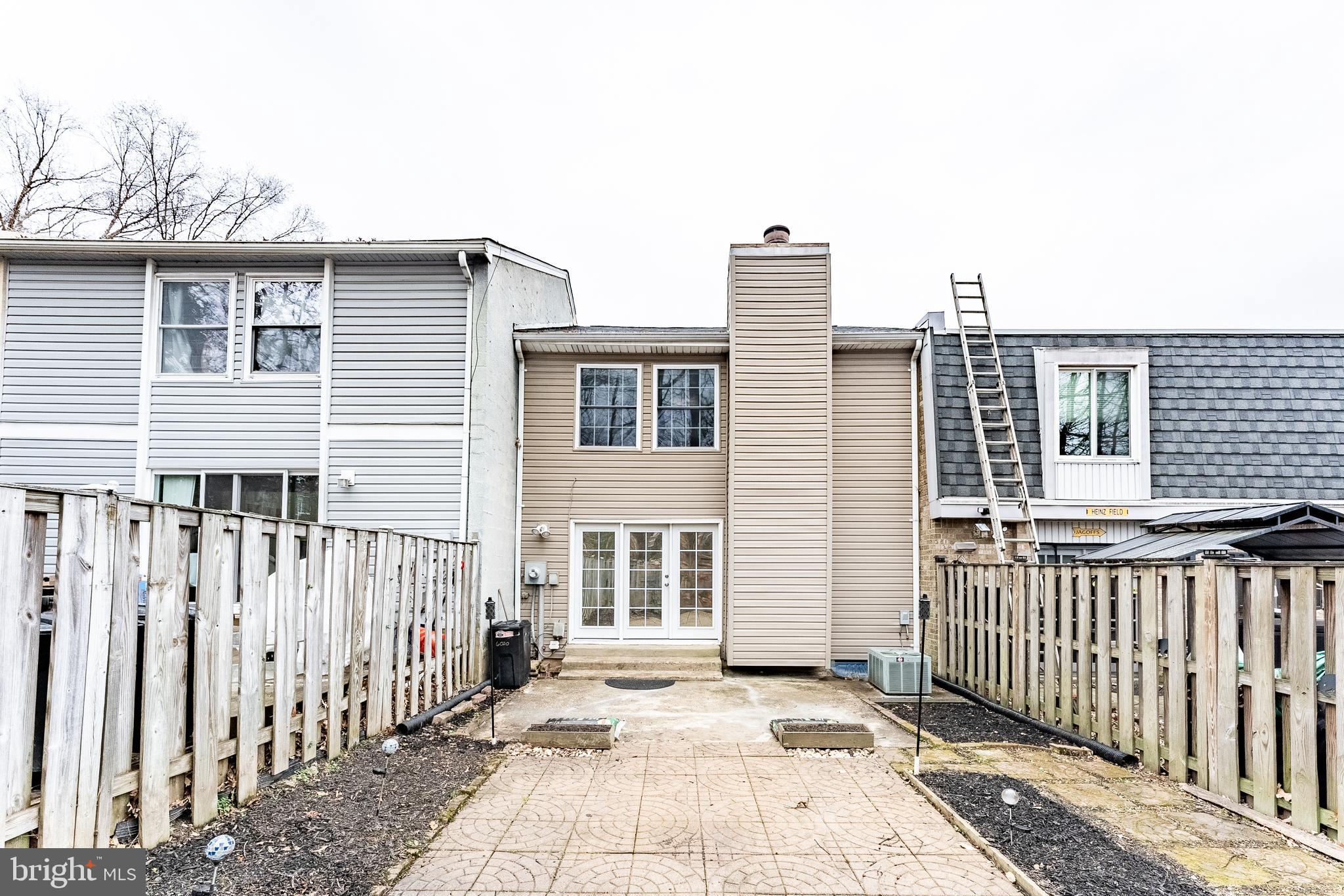 THE TIMBERS - Residential