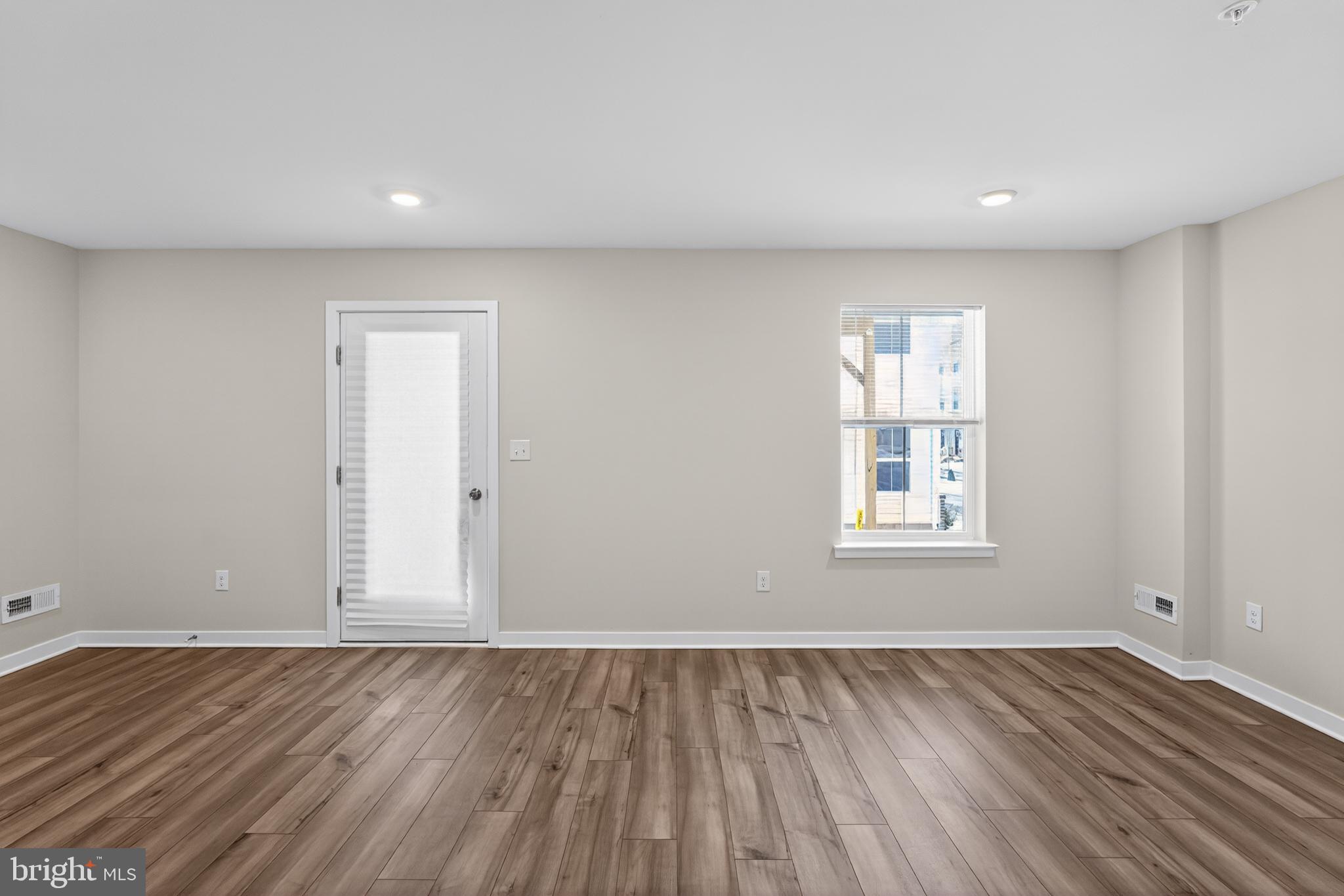 RIVER PIONTE - Residential