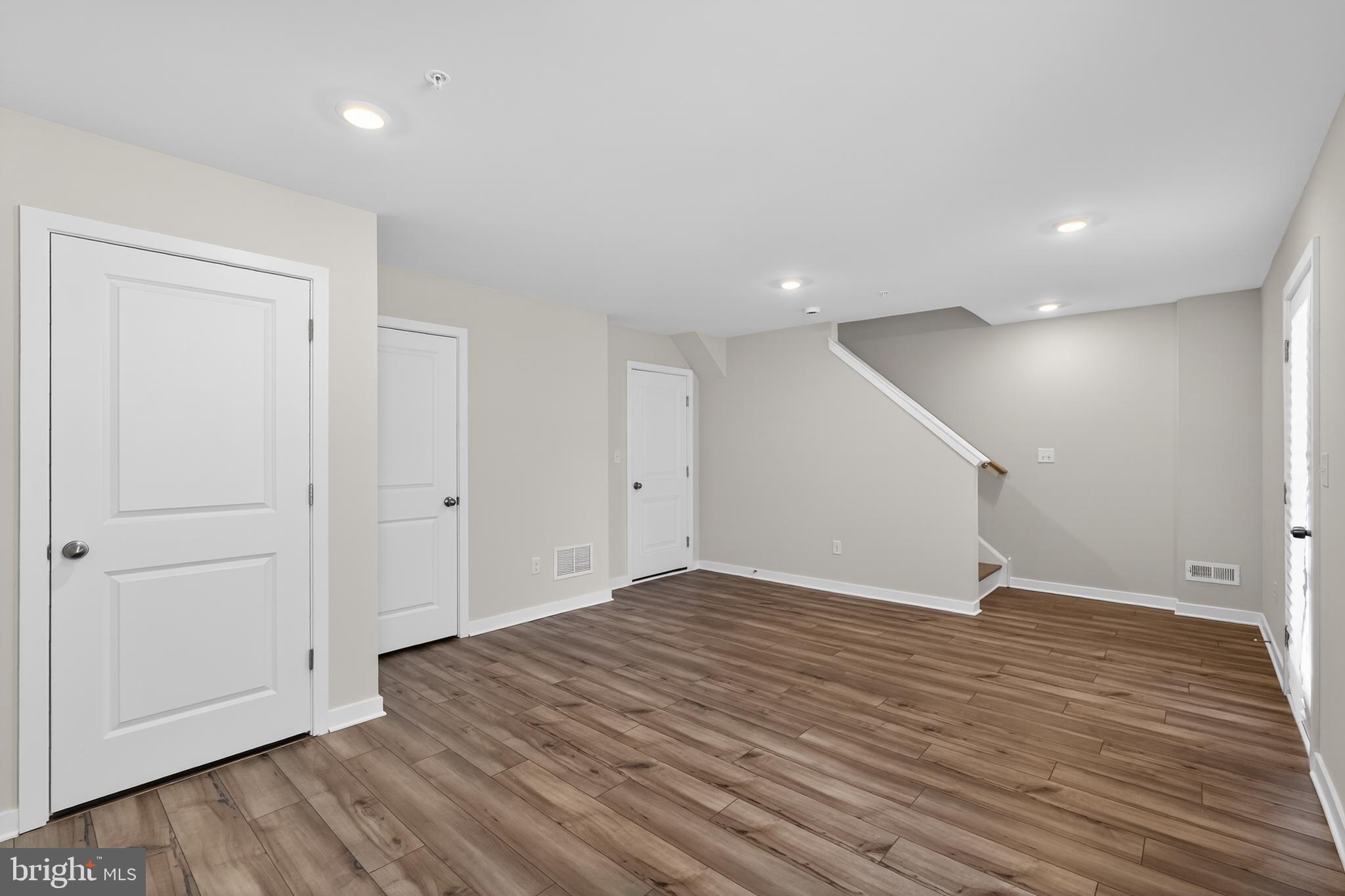 RIVER PIONTE - Residential