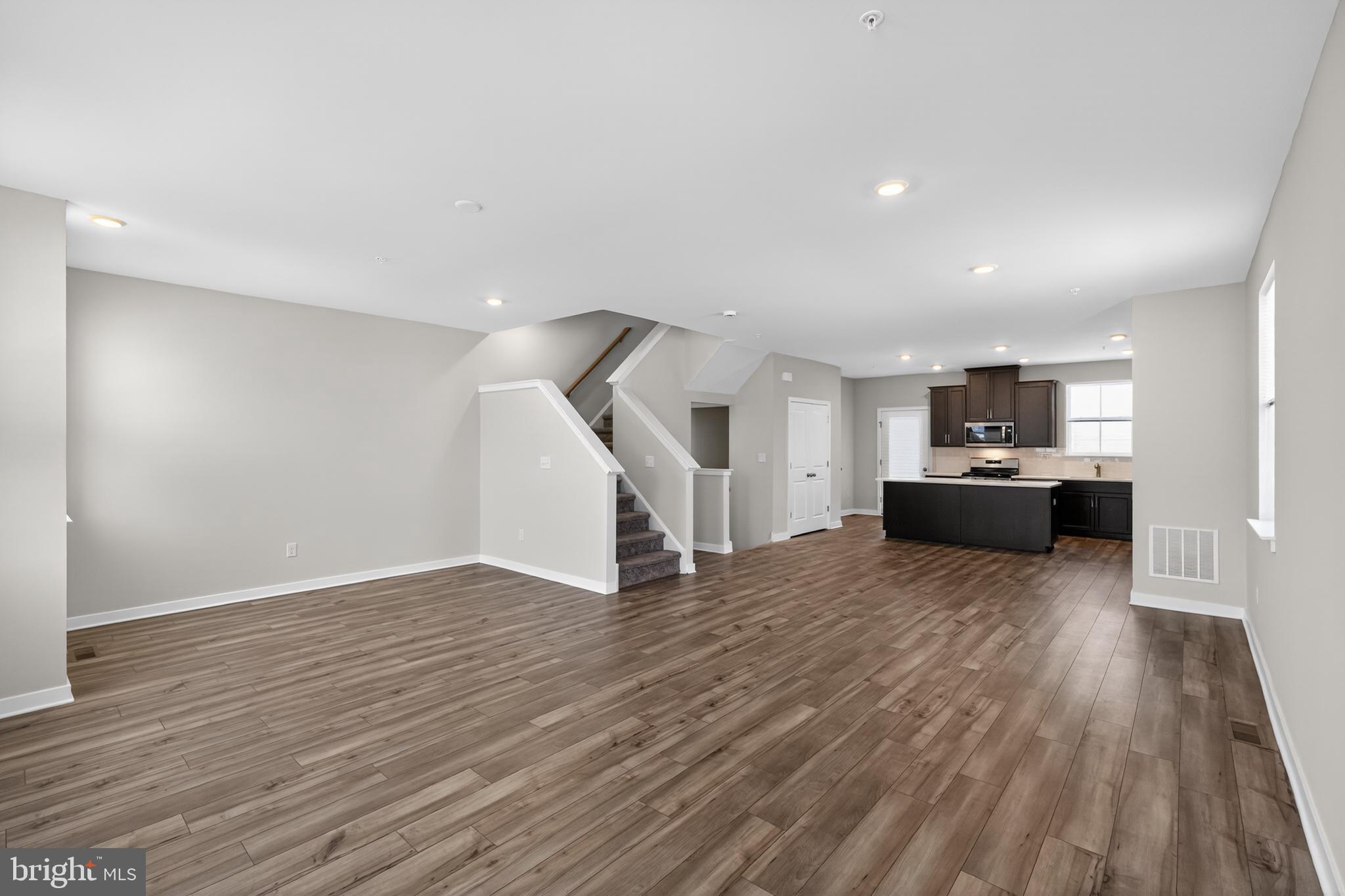 RIVER PIONTE - Residential