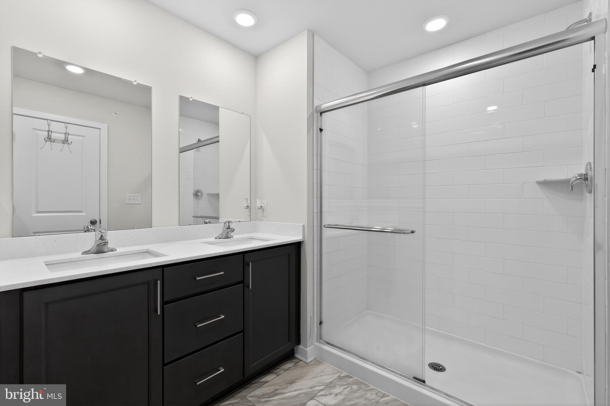 RIVER PIONTE - Residential