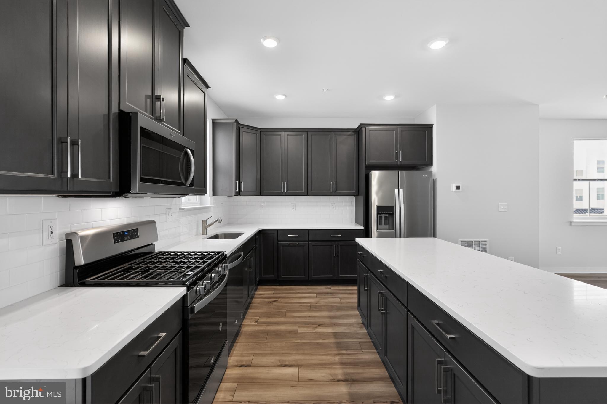 RIVER PIONTE - Residential