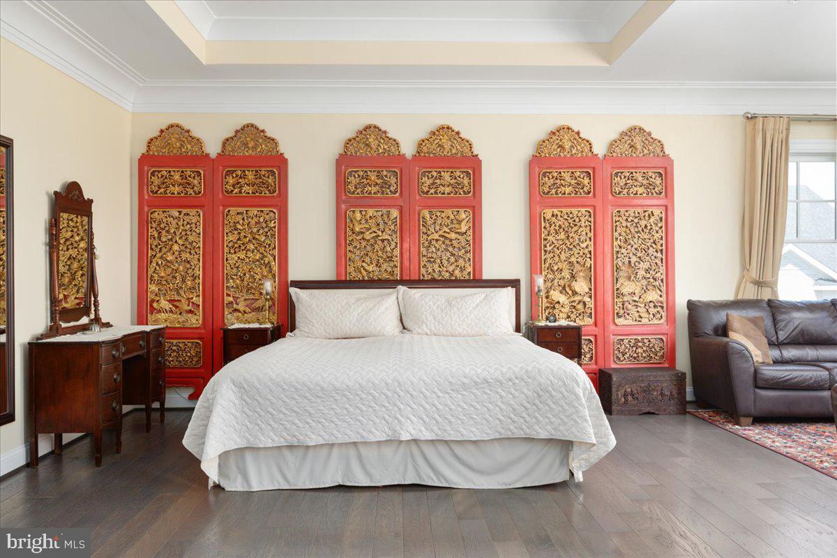 BETHESDA MEWS - Residential