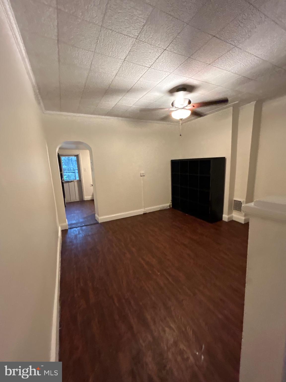2437 TULIP STREET
