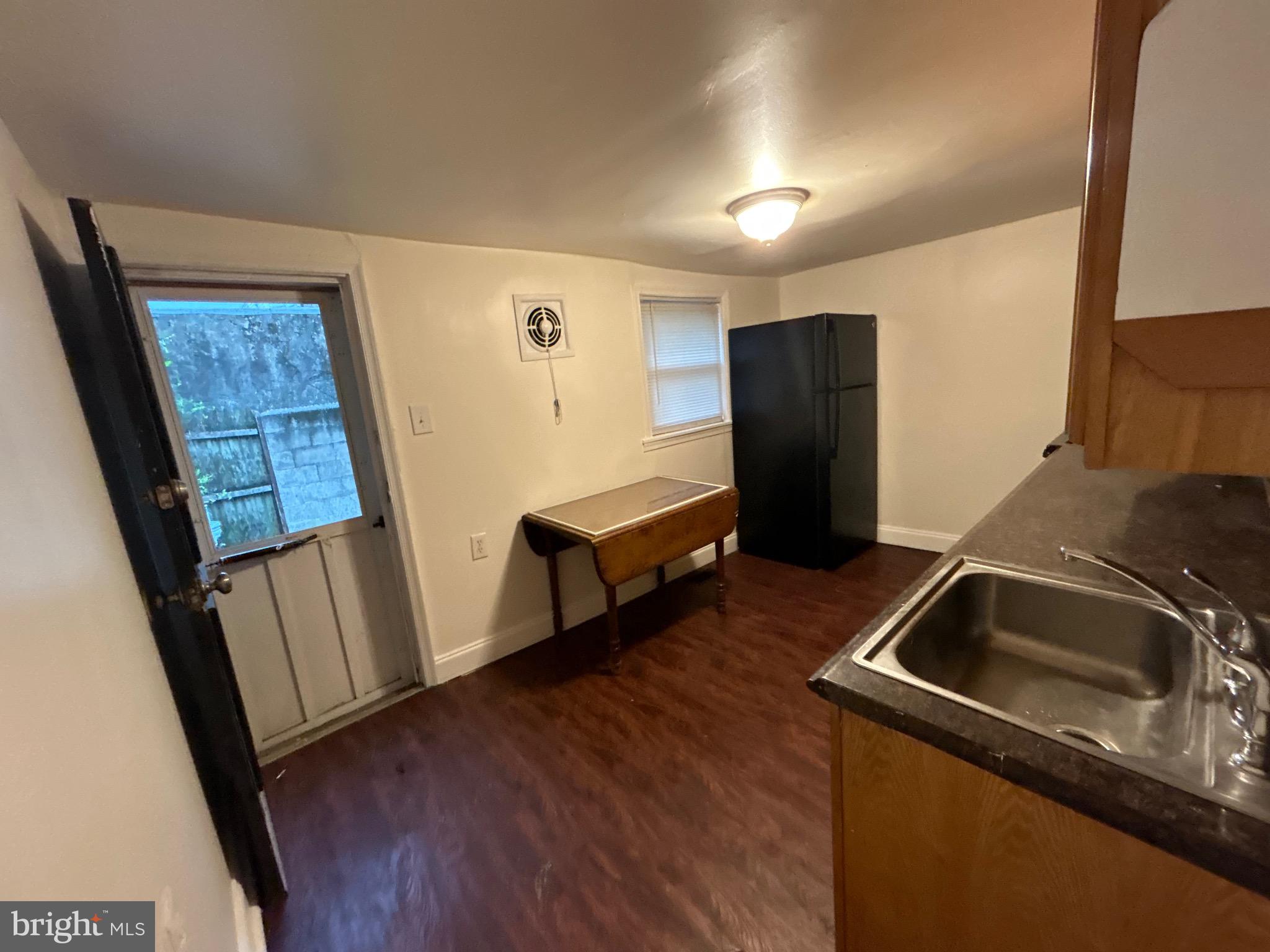 2437 TULIP STREET
