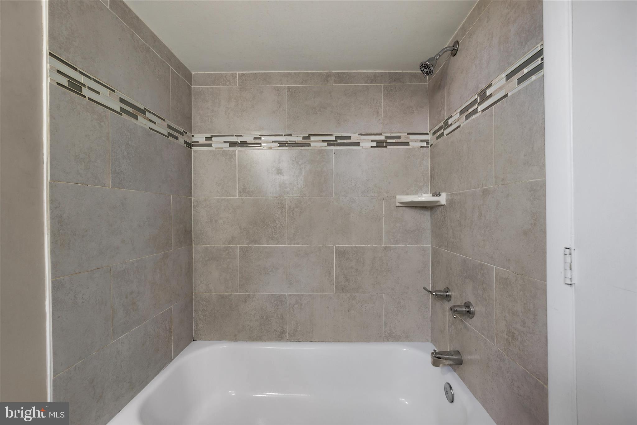 DILLON PARK - Residential