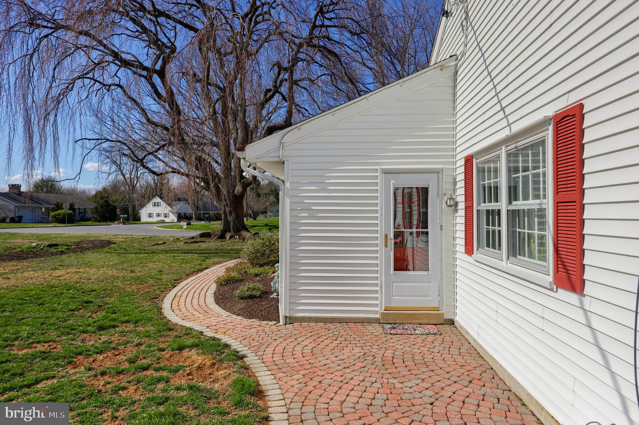 GREENFIELDS - Residential