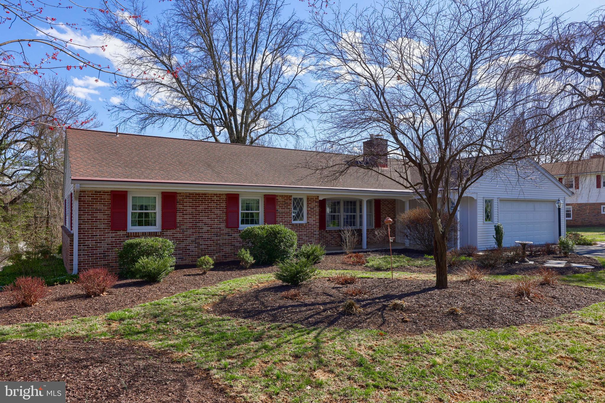 GREENFIELDS - Residential