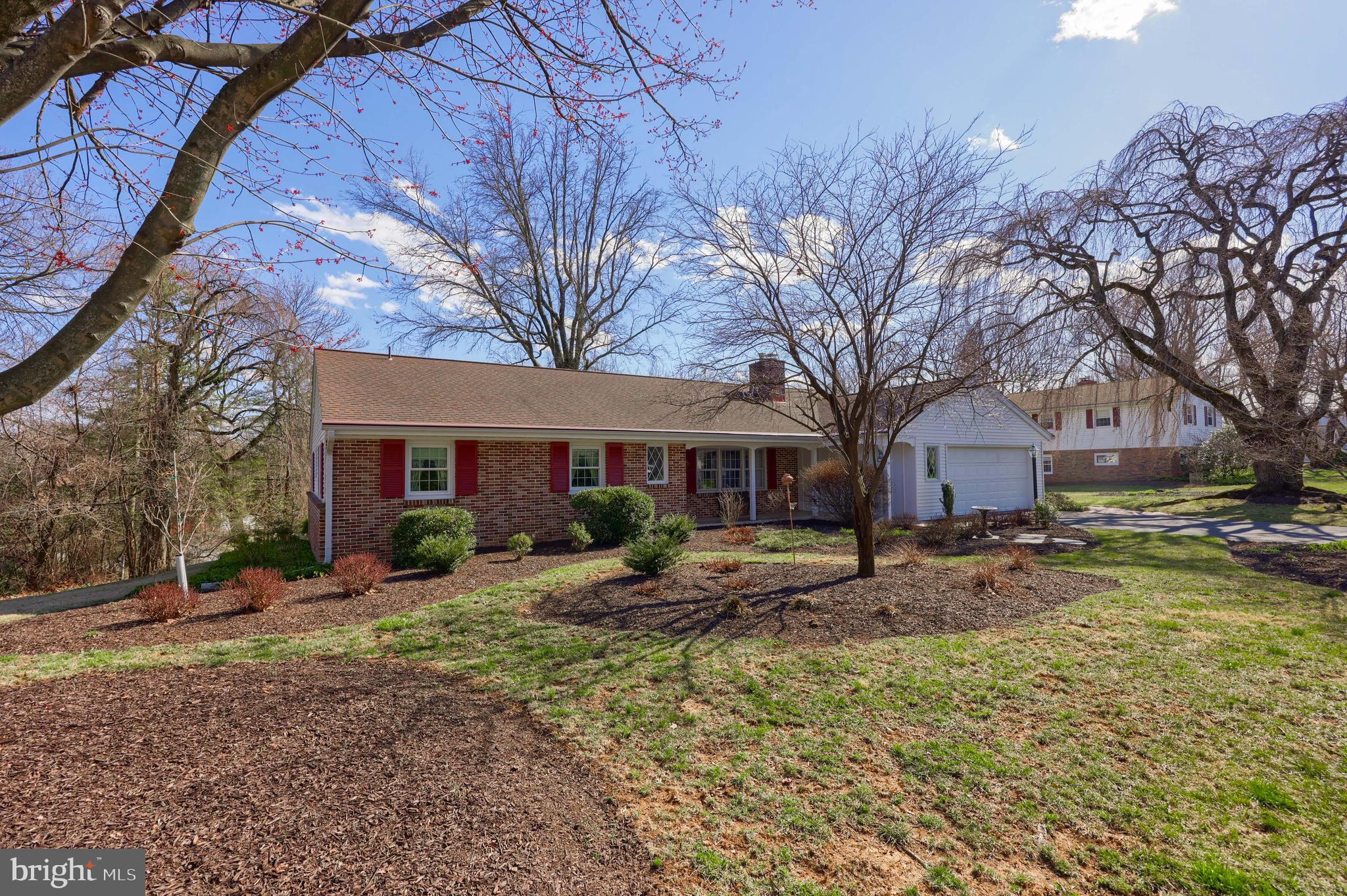 GREENFIELDS - Residential