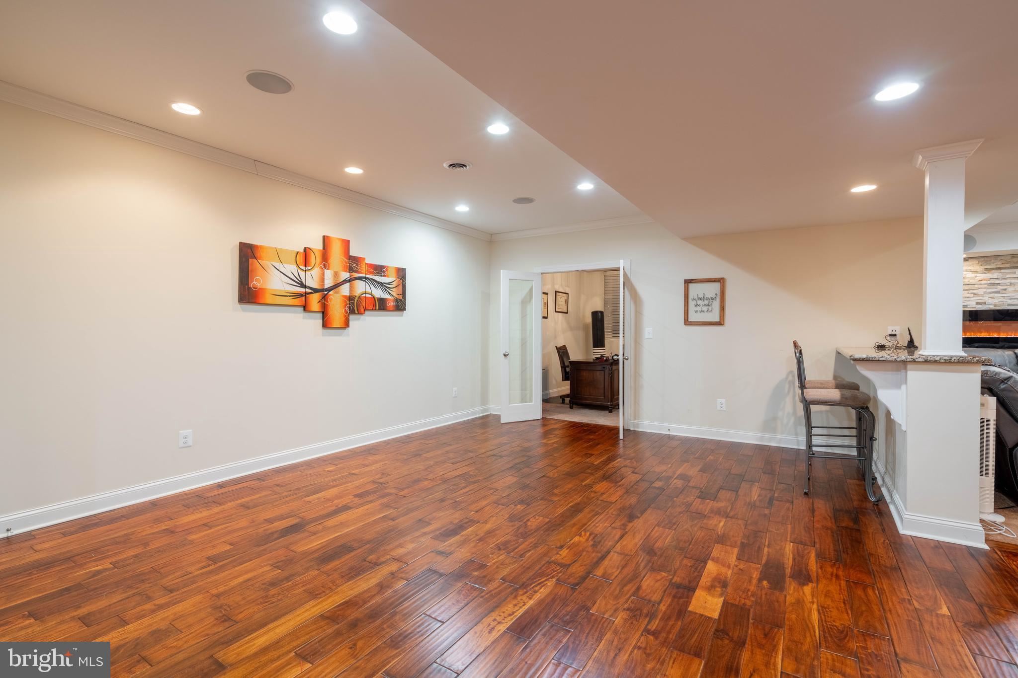 STEEPLE GLENN - Residential