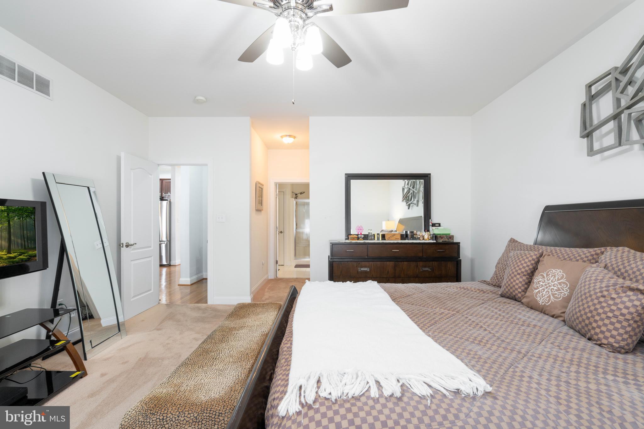 STEEPLE GLENN - Residential