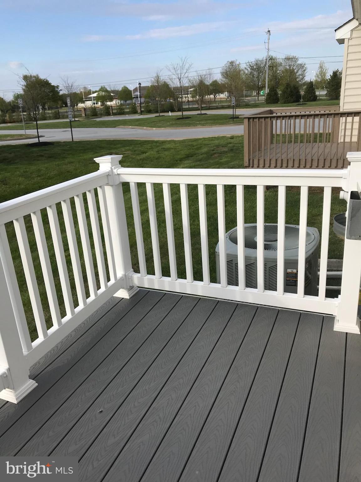 STEEPLE GLENN - Residential