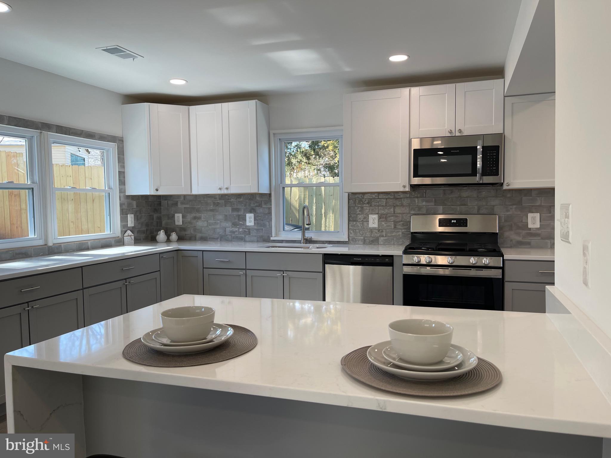 MANASSAS PARK - Residential