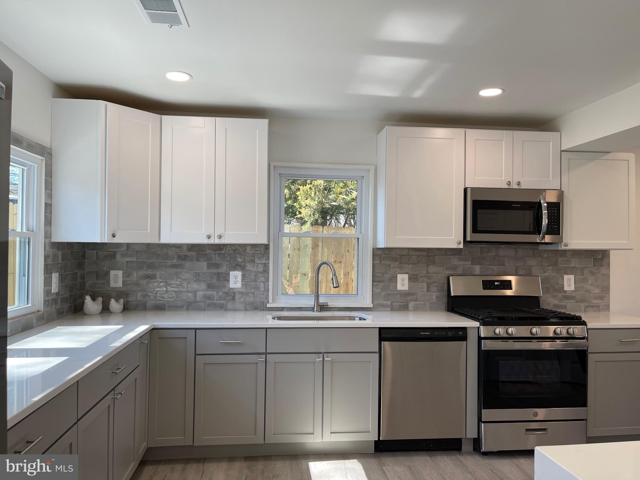 MANASSAS PARK - Residential