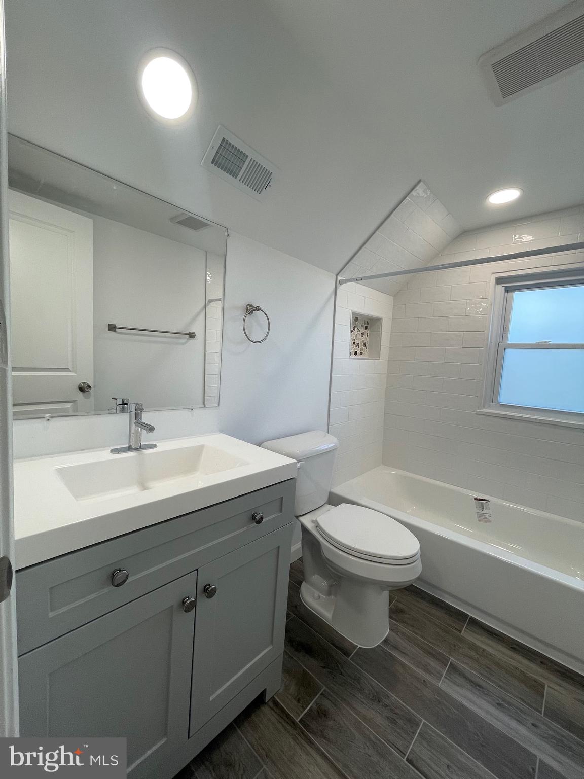 MANASSAS PARK - Residential