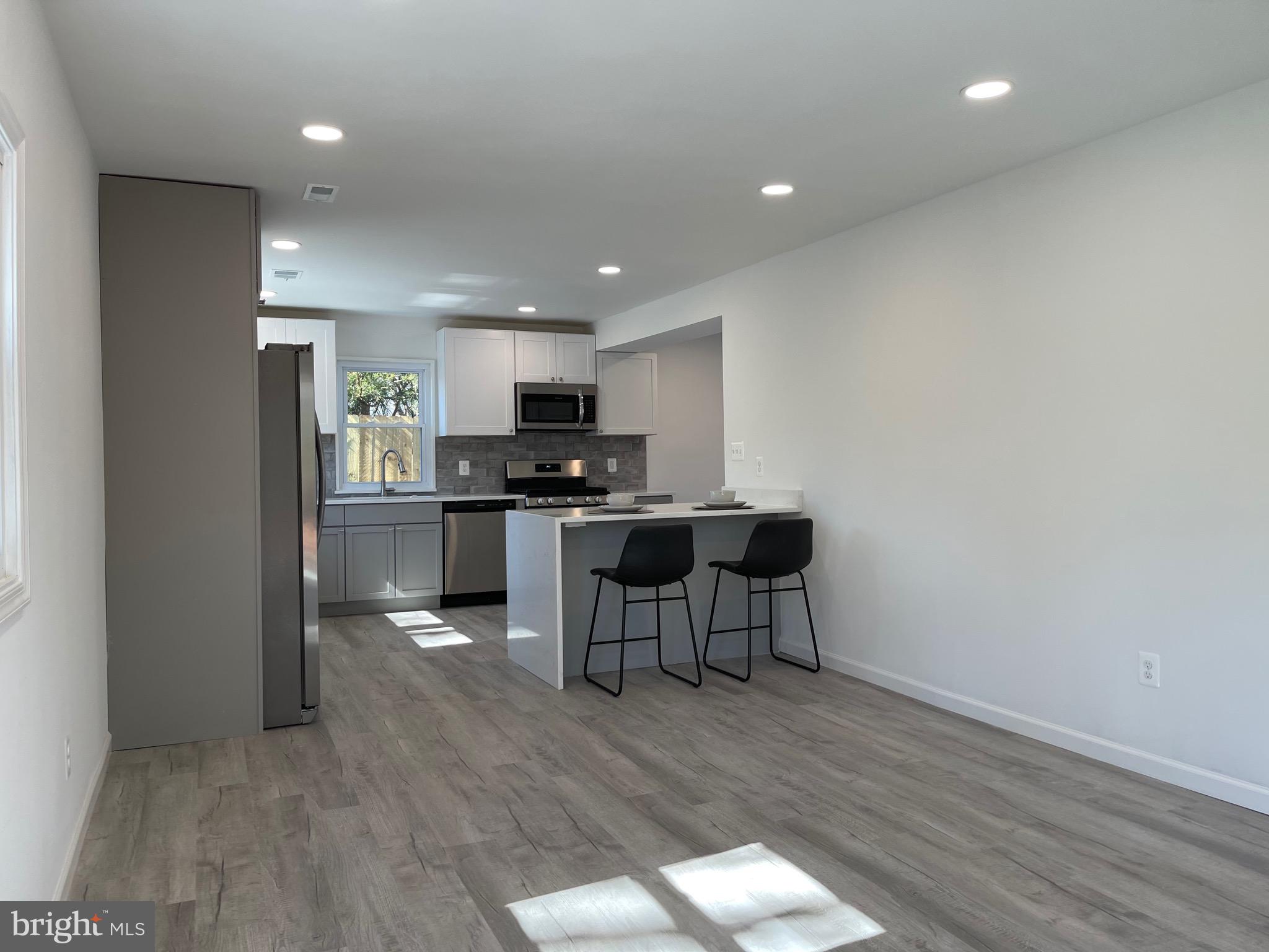 MANASSAS PARK - Residential
