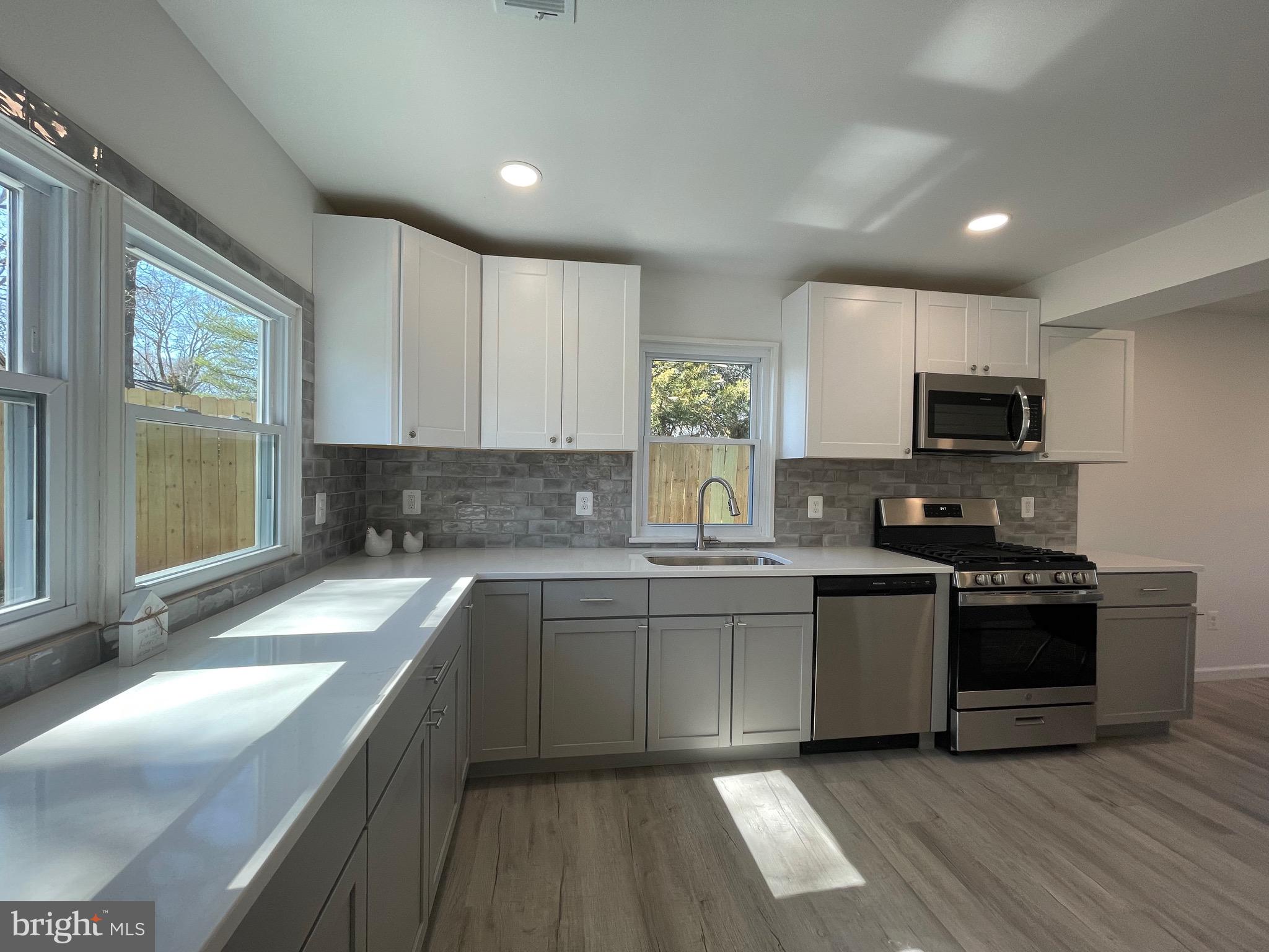 MANASSAS PARK - Residential