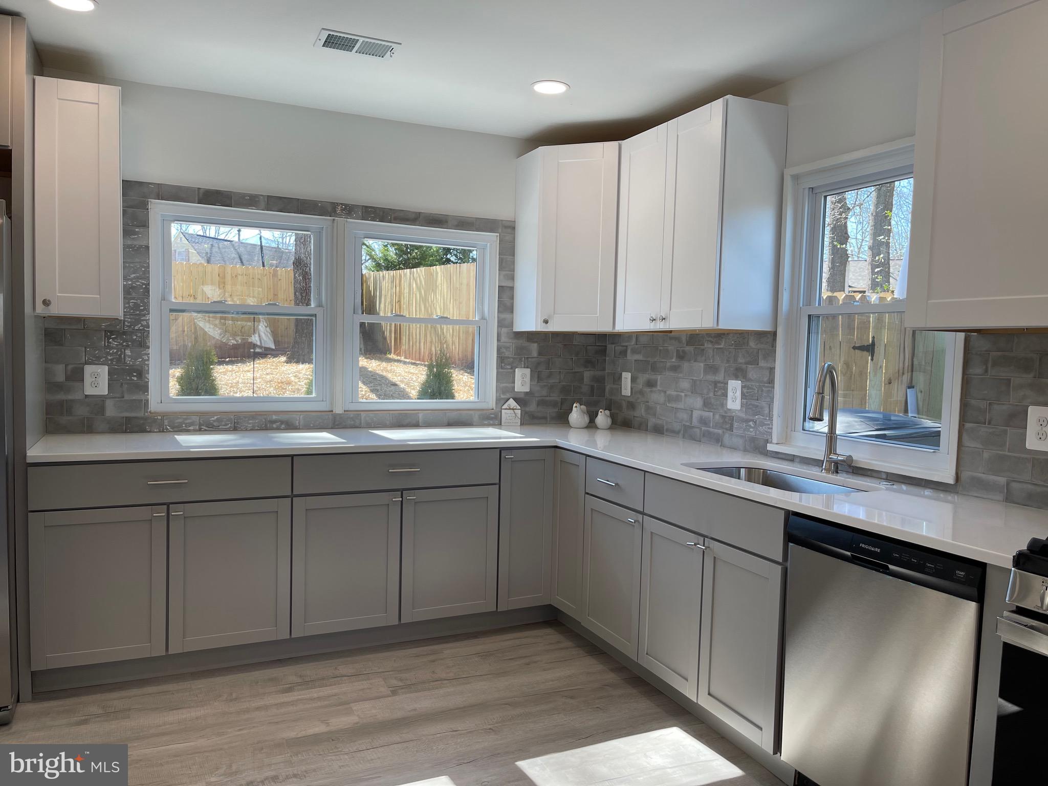 MANASSAS PARK - Residential