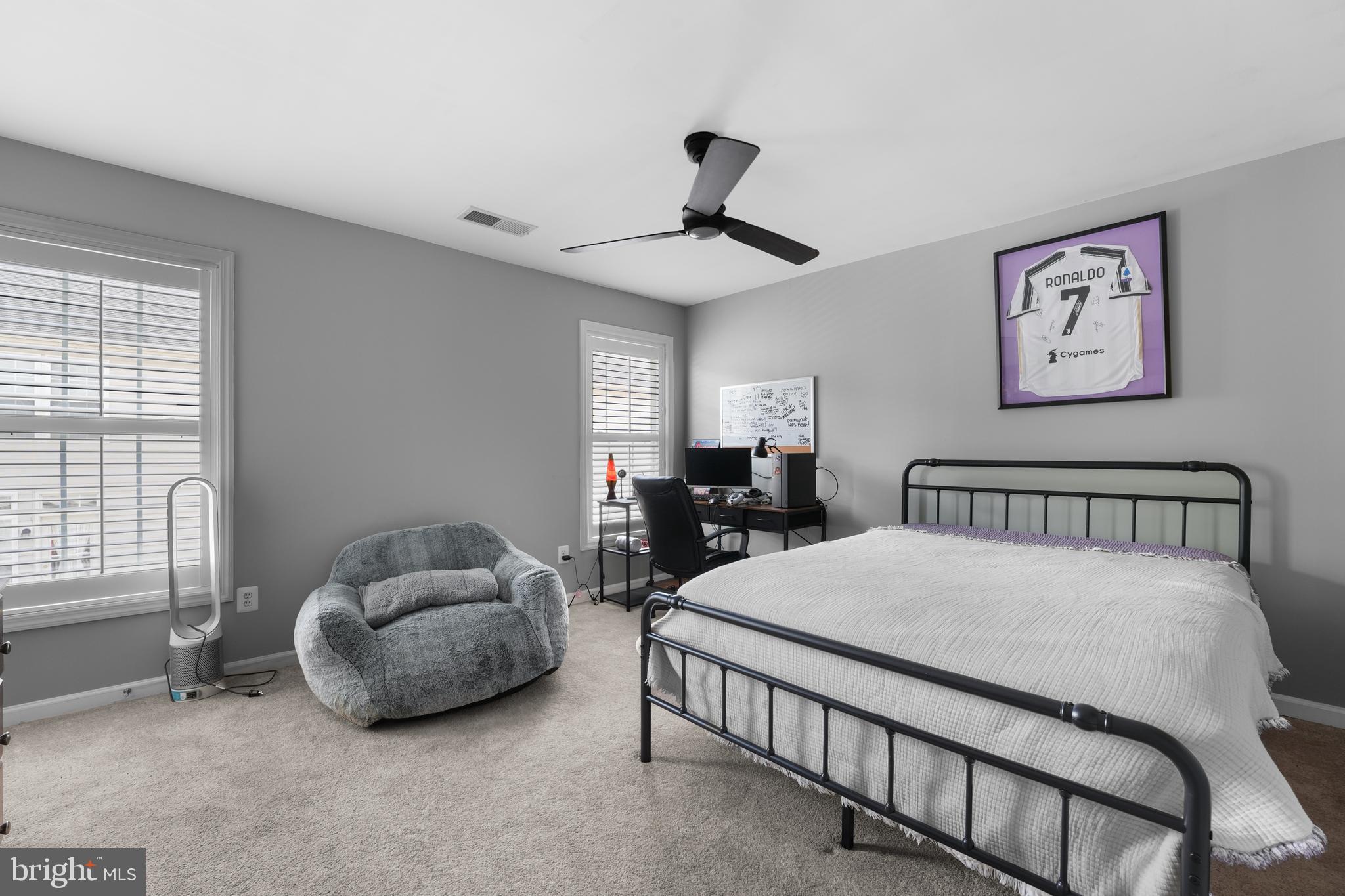 VILLAS AT THE RIDGES - Residential