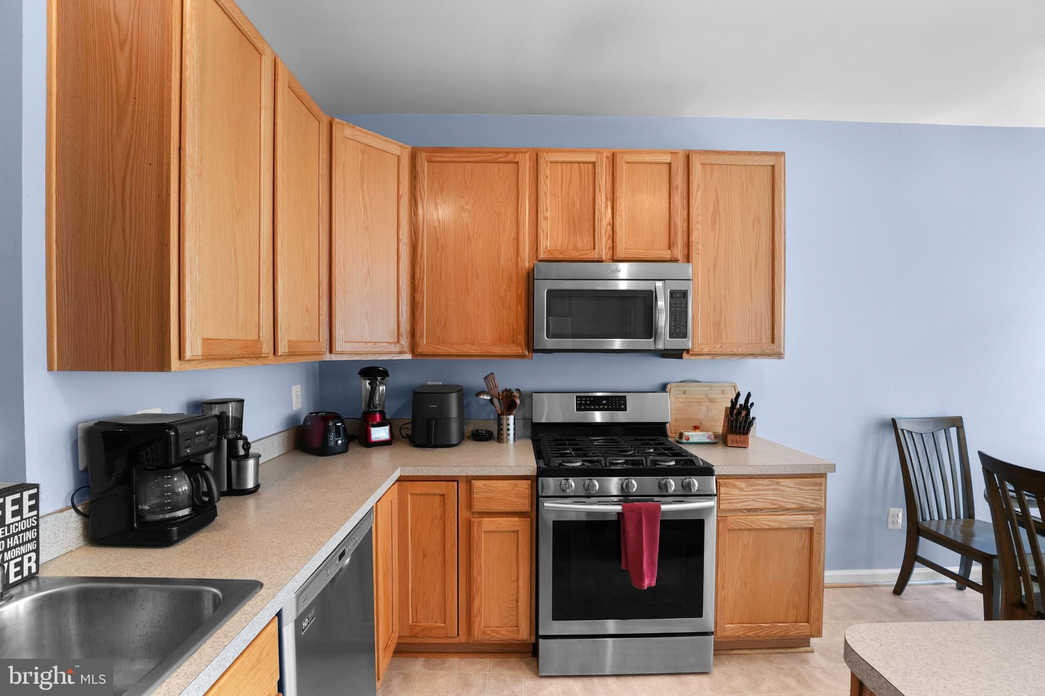 VILLAS AT THE RIDGES - Residential