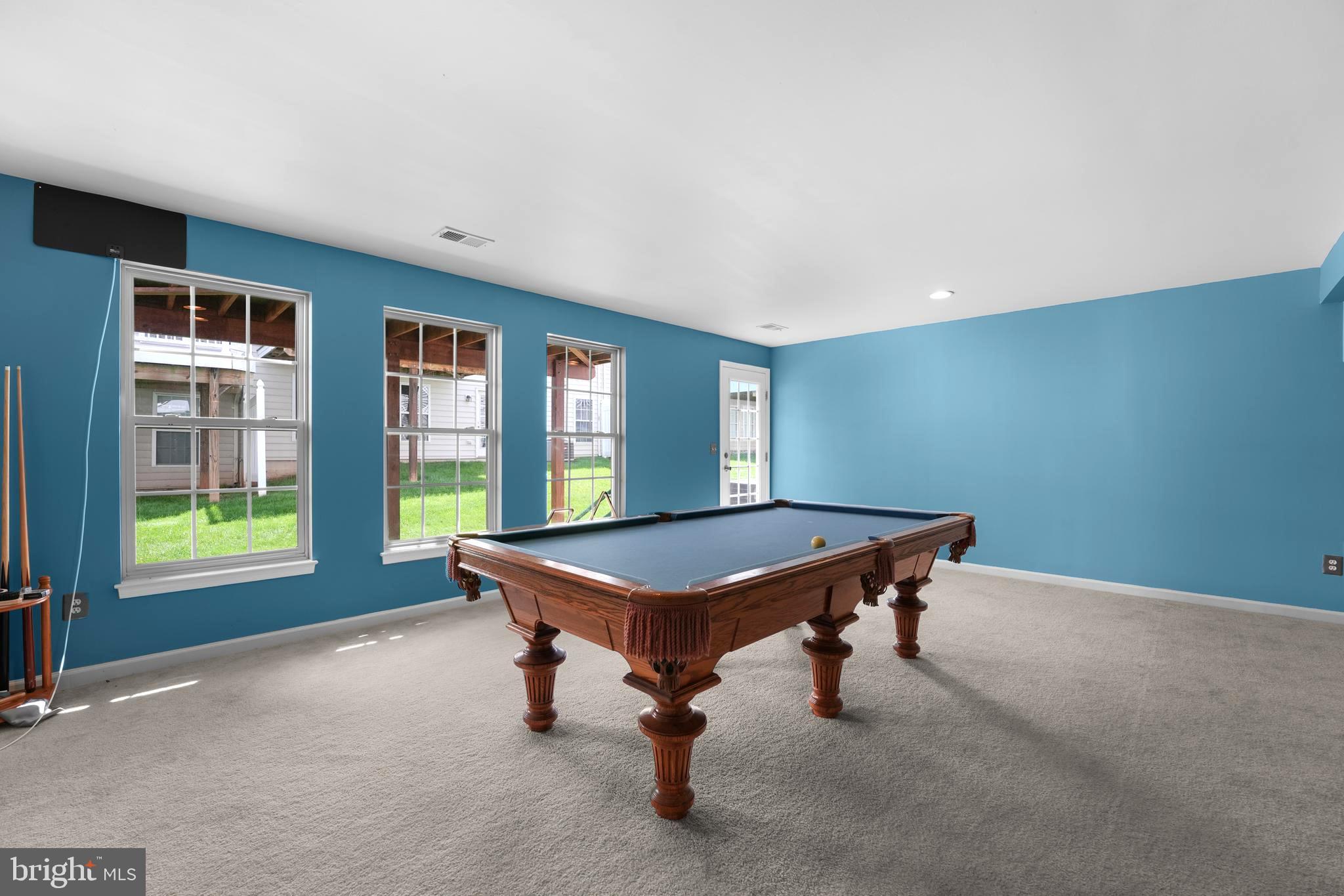 VILLAS AT THE RIDGES - Residential