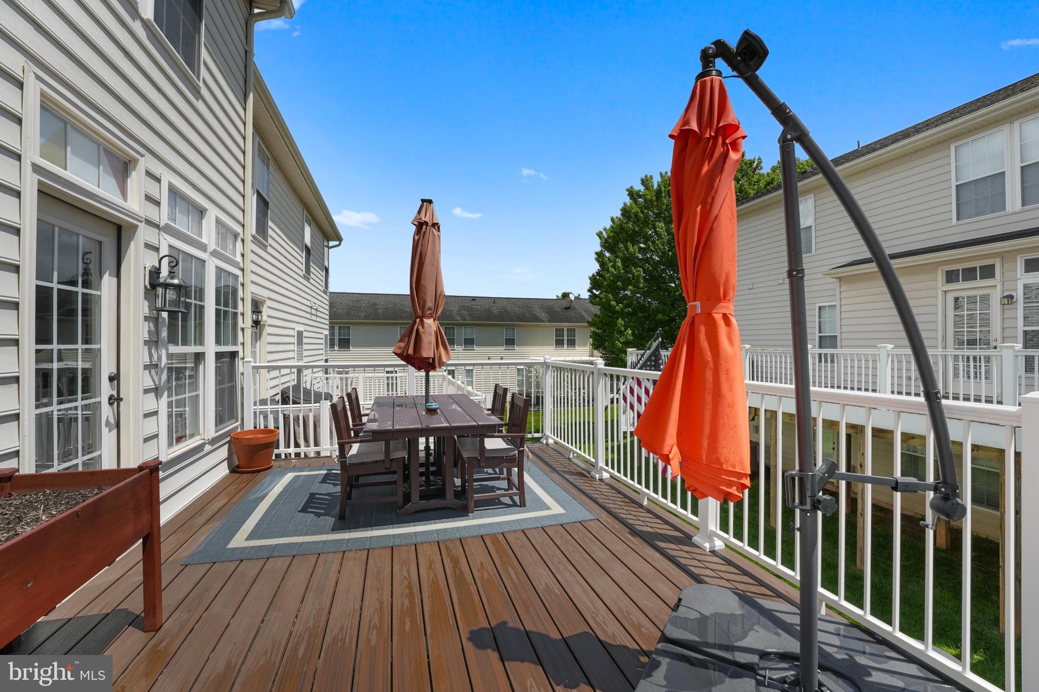 VILLAS AT THE RIDGES - Residential