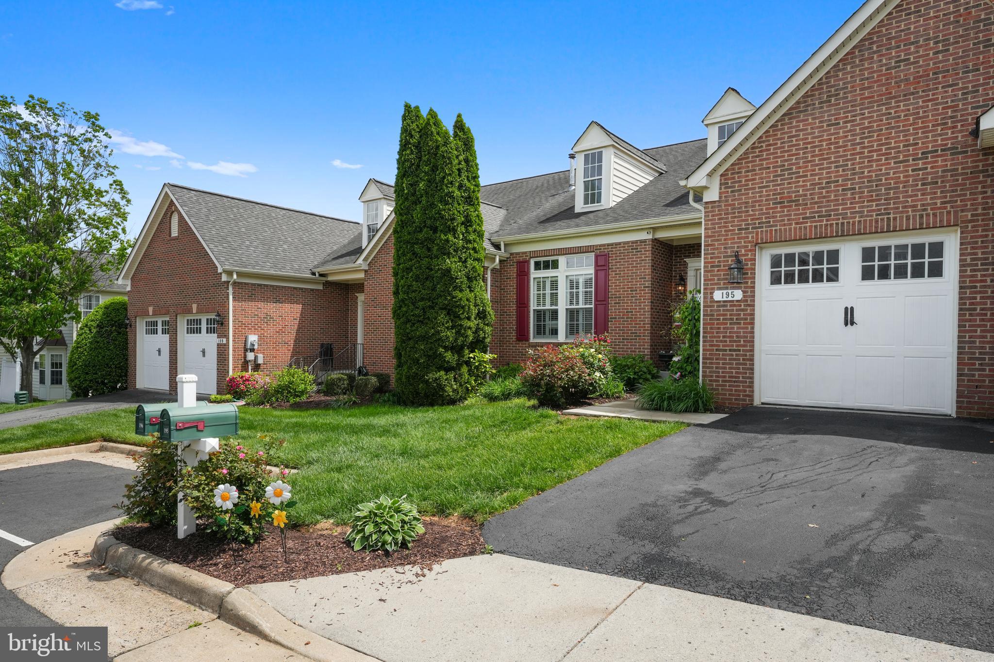 195 ONYX WAY