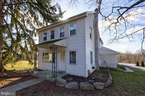 Photo of 1190 Forest Hill Road, Stevens, PA 17578 (MLS # PALA2048066)