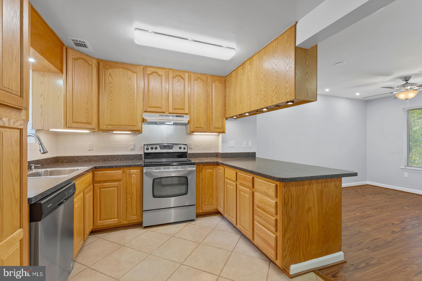 ST CHARLES HUNTINGTON - Residential