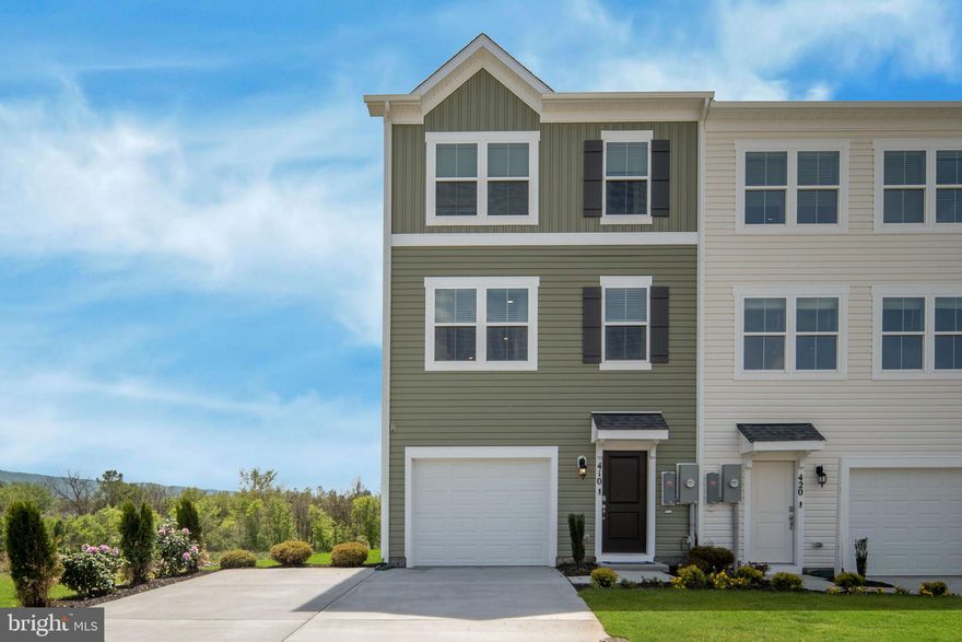 Introducing the Adams a spacious three-bedroom, two and a half bath townhouse spread across three levels. The home features an unfinished lower level with a rough-in for an additional bathroom and bedroom, offering the flexibility to expand and personalize your living space. Modern stainless steel appliances grace the kitchen, and a convenient washer and dryer are located on the bedroom level for easy access. This model is to be built, so you have the opportunity to get in early and choose from a variety of options to make it truly your own. Close to I-81 and I-66 for an easy commute.
*Photos, 3D tours, and videos are representative of plan only and may vary as built.